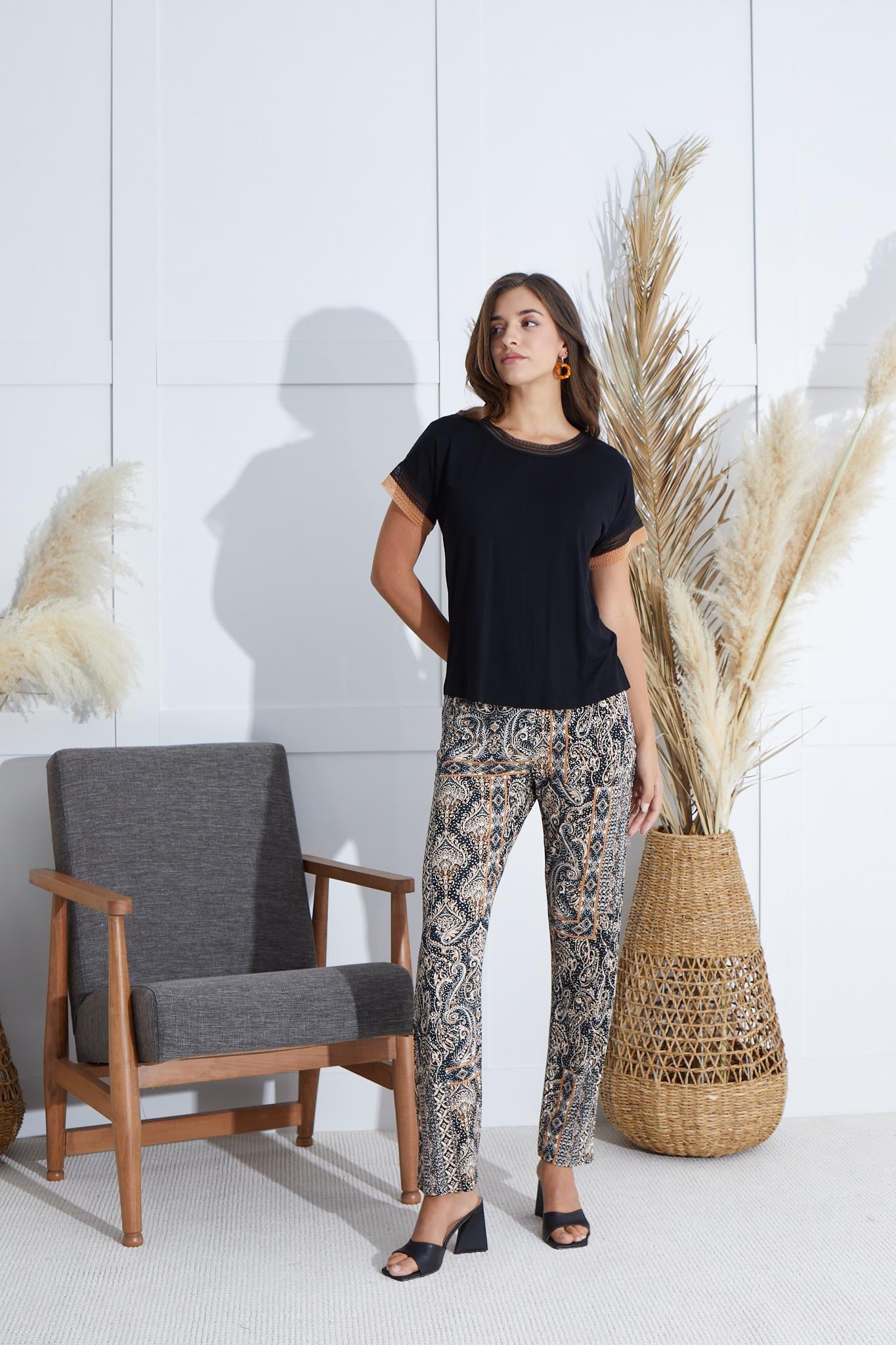 318626Kadın Kısa Kol Siyah  Pijama Takım C7T7N651cotonhause.com.tr Online Alışveriş - Sezon İndirimlerini KeşfetKadın Kısa Kol Siyah  Pijama Takım C7T7N651Kısa Kol / Askılı PijamaSevimKadın Kısa Kol Siyah  Pijama Takım C7T7N651