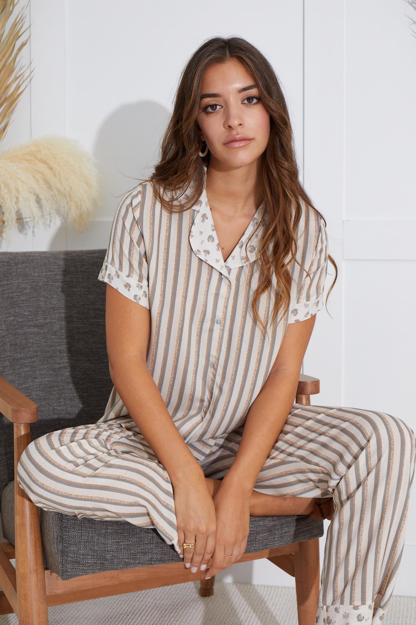 318585Kadın Kısa Kol Gömlek Yaka Önden Düğmeli Bej Pijama Takım C9T2N551cotonhause.com.tr Online Alışveriş - Sezon İndirimlerini KeşfetKadın Kısa Kol Gömlek Yaka Önden Düğmeli Bej Pijama Takım C9T2N551Kısa Kol / Askılı PijamaSevimKadın Kısa Kol Gömlek Yaka Önden Düğmeli Bej Pijama Takım C9T2N551