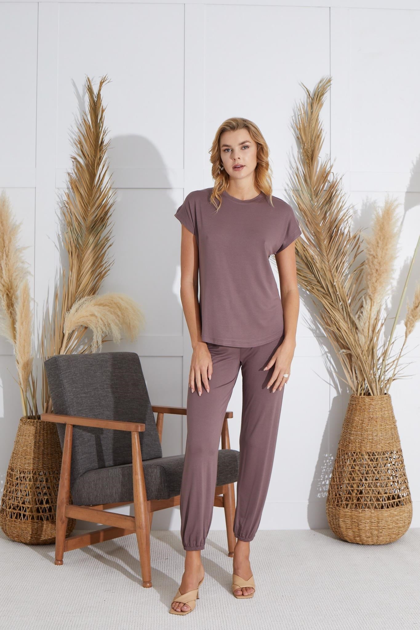 318596Kadın Kısa Kol Vizon Pijama Takım C9T6N551cotonhause.com.tr Online Alışveriş - Sezon İndirimlerini KeşfetKadın Kısa Kol Vizon Pijama Takım C9T6N551Kısa Kol / Askılı PijamaSevimKadın Kısa Kol Vizon Pijama Takım C9T6N551