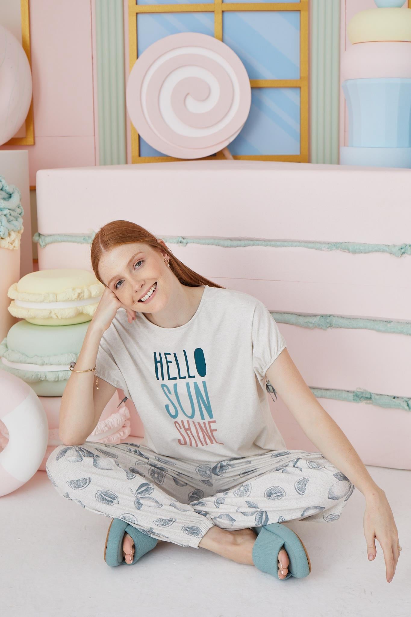 318622Kadın Kısa Kol Bej Melanj Pijama Takım C0T7N651cotonhause.com.tr Online Alışveriş - Sezon İndirimlerini KeşfetKadın Kısa Kol Bej Melanj Pijama Takım C0T7N651Kısa Kol / Askılı PijamaSevimKadın Kısa Kol Bej Melanj Pijama Takım C0T7N651