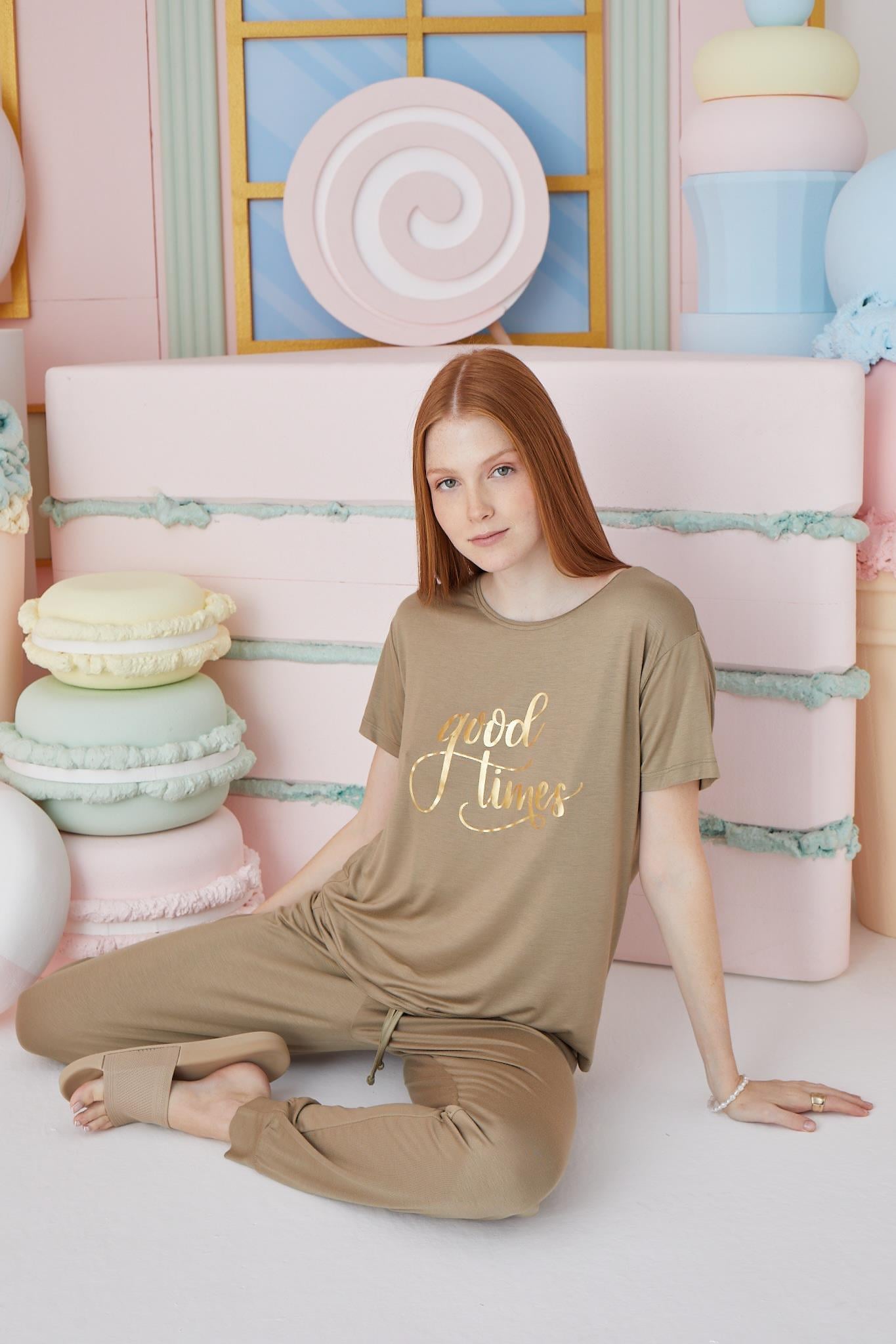 318579Kadın Kısa Kol Yağ Yeşili Pijama Takım C3T0N551cotonhause.com.tr Online Alışveriş - Sezon İndirimlerini KeşfetKadın Kısa Kol Yağ Yeşili Pijama Takım C3T0N551Kısa Kol / Askılı PijamaSevimKadın Kısa Kol Yağ Yeşili Pijama Takım C3T0N551