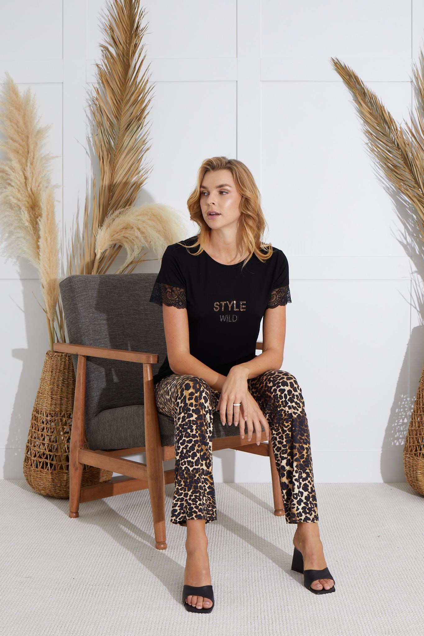 318760Kadın Kısa Kol Siyah Pijama Takım C6T0N551cotonhause.com.tr Online Alışveriş - Sezon İndirimlerini KeşfetKadın Kısa Kol Siyah Pijama Takım C6T0N551Kısa Kol / Askılı PijamaSevimKadın Kısa Kol Siyah Pijama Takım C6T0N551