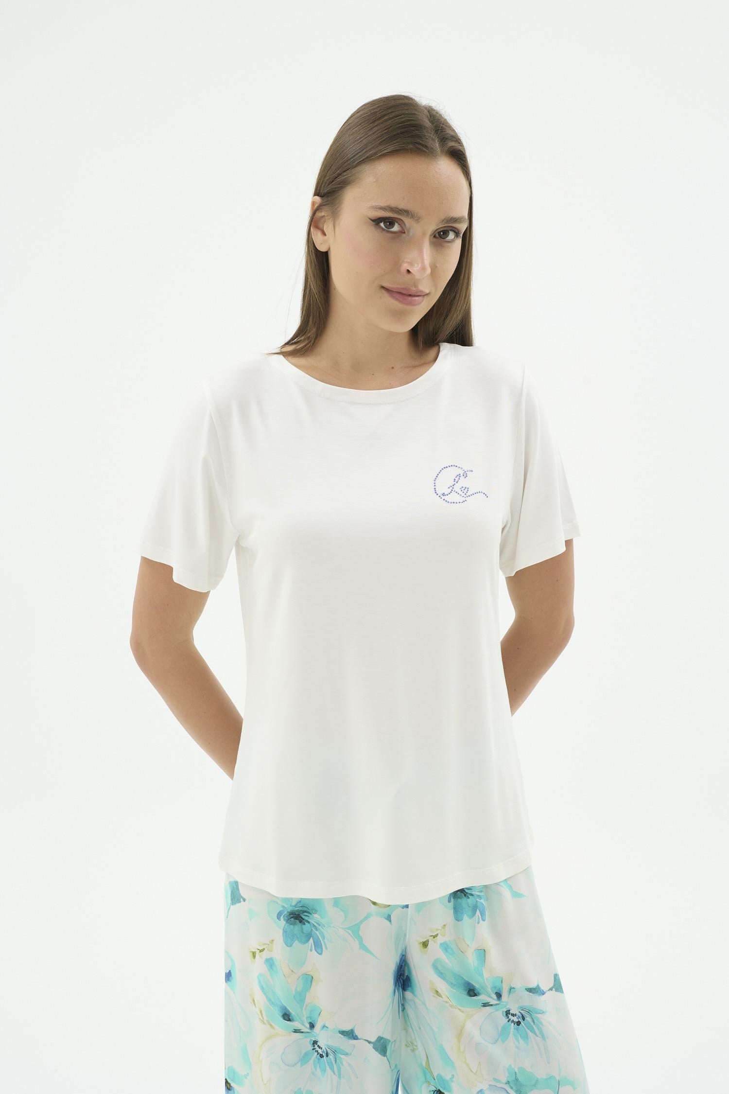332674Kadın Kısa Kol Çiçek Desenli Ekru Pijama Takımı C1T7N571Kısa Kol / Askılı PijamaSevimKadın Kısa Kol Çiçek Desenli Ekru Pijama Takımı C1T7N571
