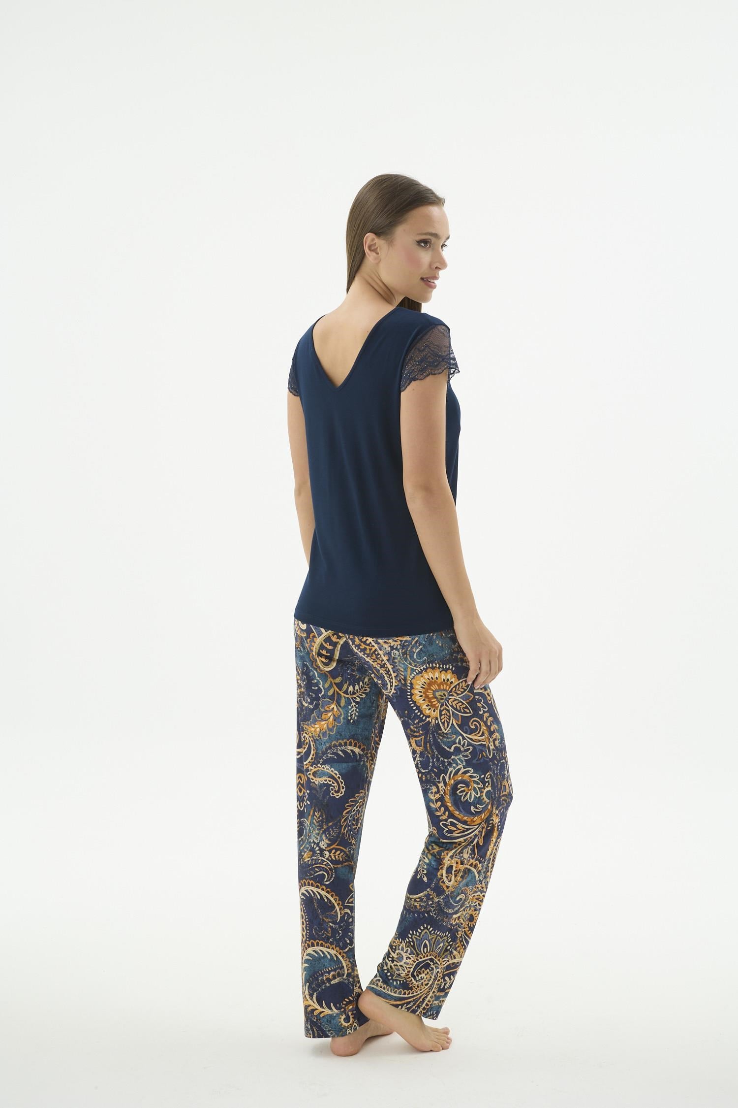 332676Kadın Kısa Kol Dantel Detaylı Lacivert Pijama Takımı C1T0N671Kısa Kol / Askılı PijamaSevimKadın Kısa Kol Dantel Detaylı Lacivert Pijama Takımı C1T0N671