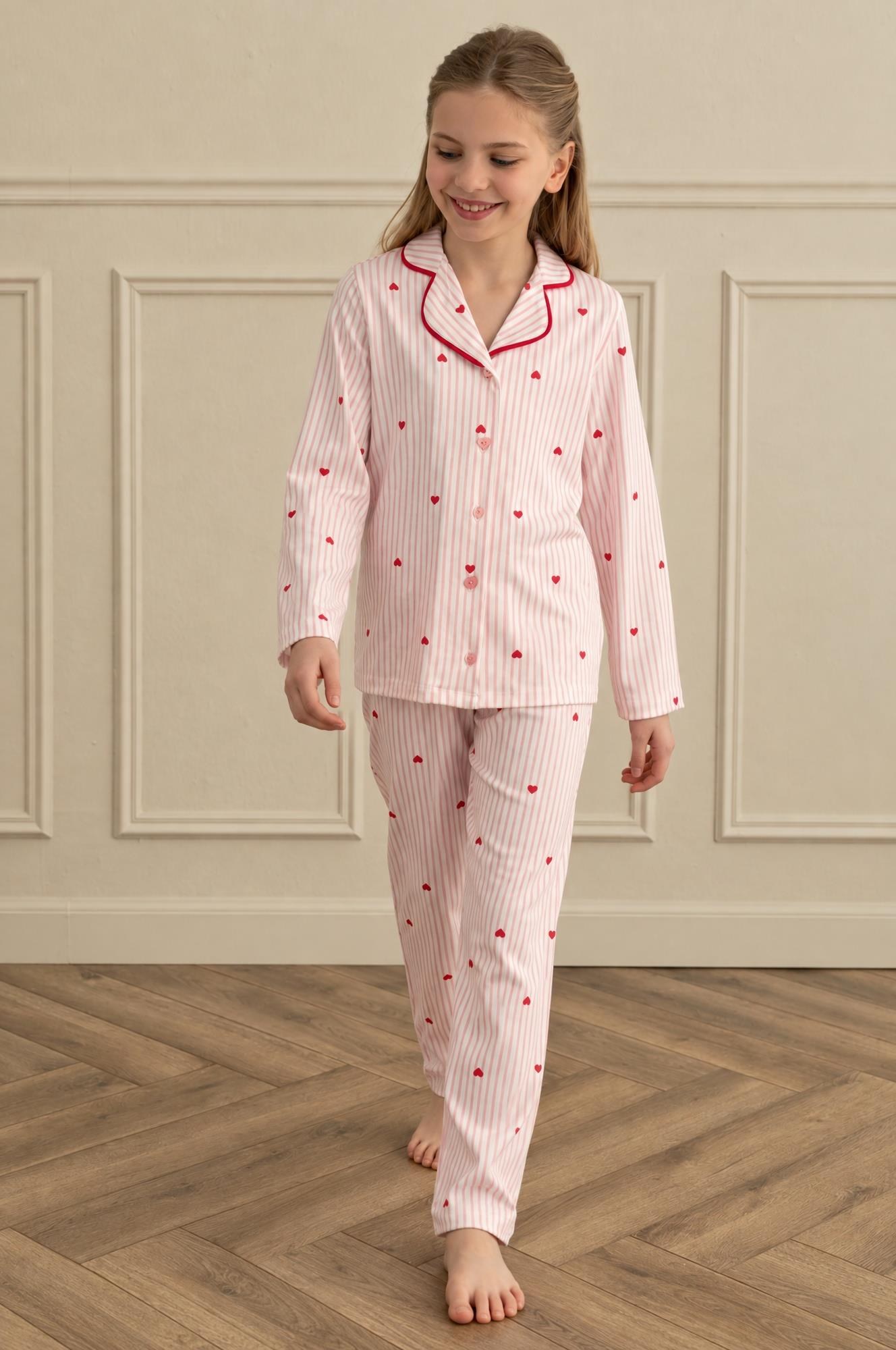334298Kız Çocuk Uzun Kollu Önden Düğmeli Kalpli Pembe Pijama Takımı C7T3N007Kız Çocuk Uzun Kollu Düğmeli Kalpli Pembe Pijama TakımıKız Çocuk PijamaSevimKız Çocuk Uzun Kollu Önden Düğmeli Kalpli Pembe Pijama Takımı C7T3N007