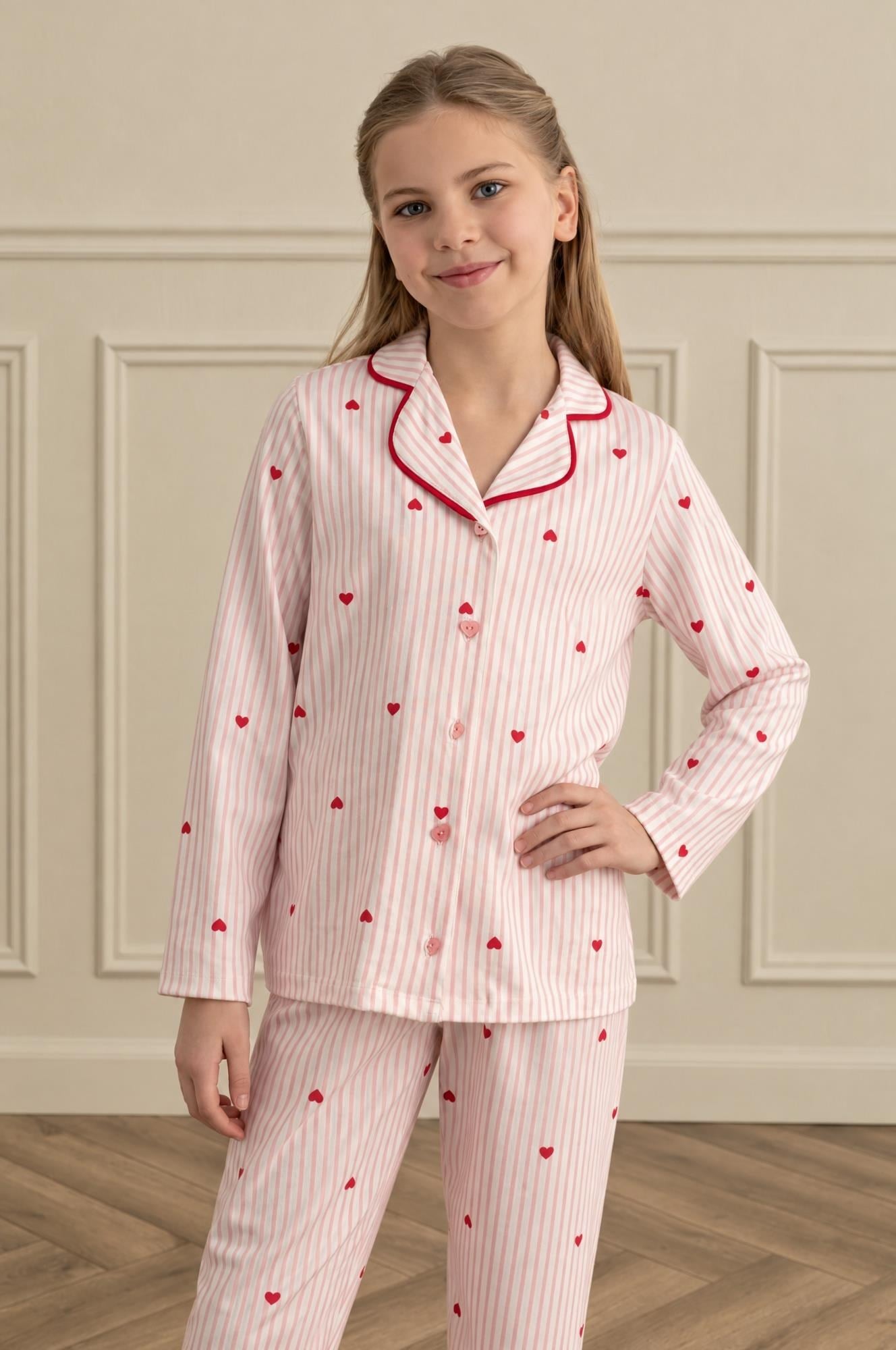 334298Kız Çocuk Uzun Kollu Önden Düğmeli Kalpli Pembe Pijama Takımı C7T3N007Kız Çocuk Uzun Kollu Düğmeli Kalpli Pembe Pijama TakımıKız Çocuk PijamaSevimKız Çocuk Uzun Kollu Önden Düğmeli Kalpli Pembe Pijama Takımı C7T3N007
