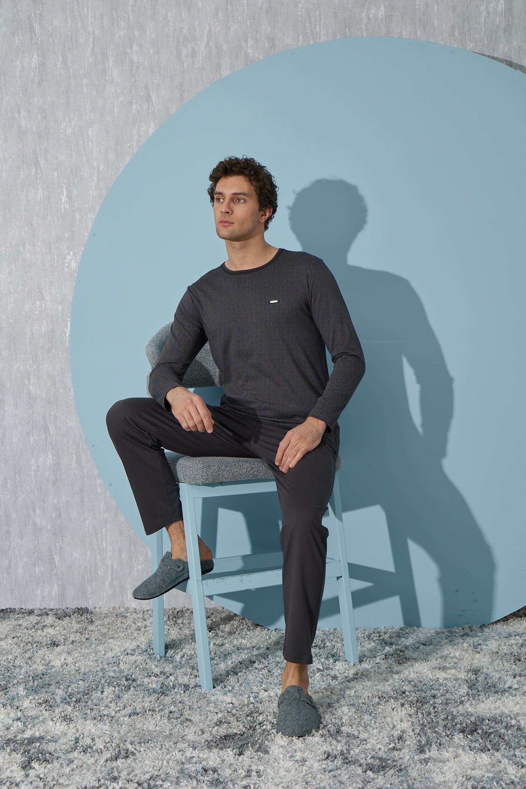 315806Erkek Uzun Kol Puanlı Antrasit Pijama Takımı C9T4N2O1cotonhause.com.tr Online Alışveriş - Sezon İndirimlerini KeşfetErkek Uzun Kol Puanlı Antrasit Pijama Takımı C9T4N2O1Pijama TakımıSevimErkek Uzun Kol Puanlı Antrasit Pijama Takımı C9T4N2O1
