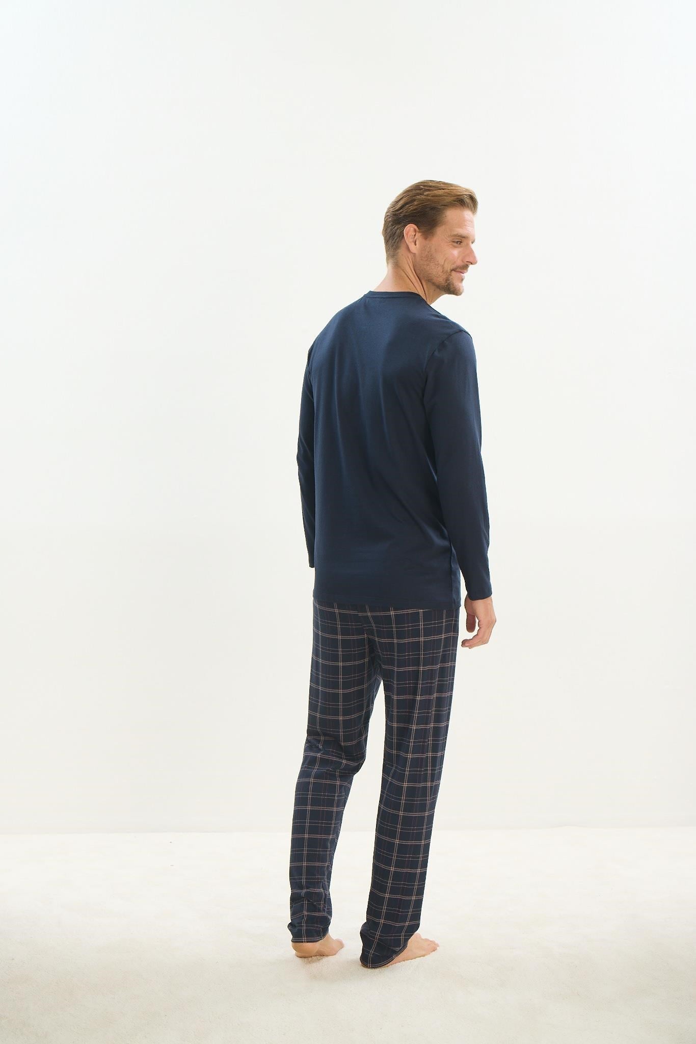 325499Erkek Büyük Beden Uzun Kol Lacivert Pijama Takım C9T3N5O9Erkek Büyük Beden Uzun Kol Lacivert Pijama Takım C9T3N5O9SevimPijama TakımıPijama TakımıSevimErkek Büyük Beden Uzun Kol Lacivert Pijama Takım C9T3N5O9