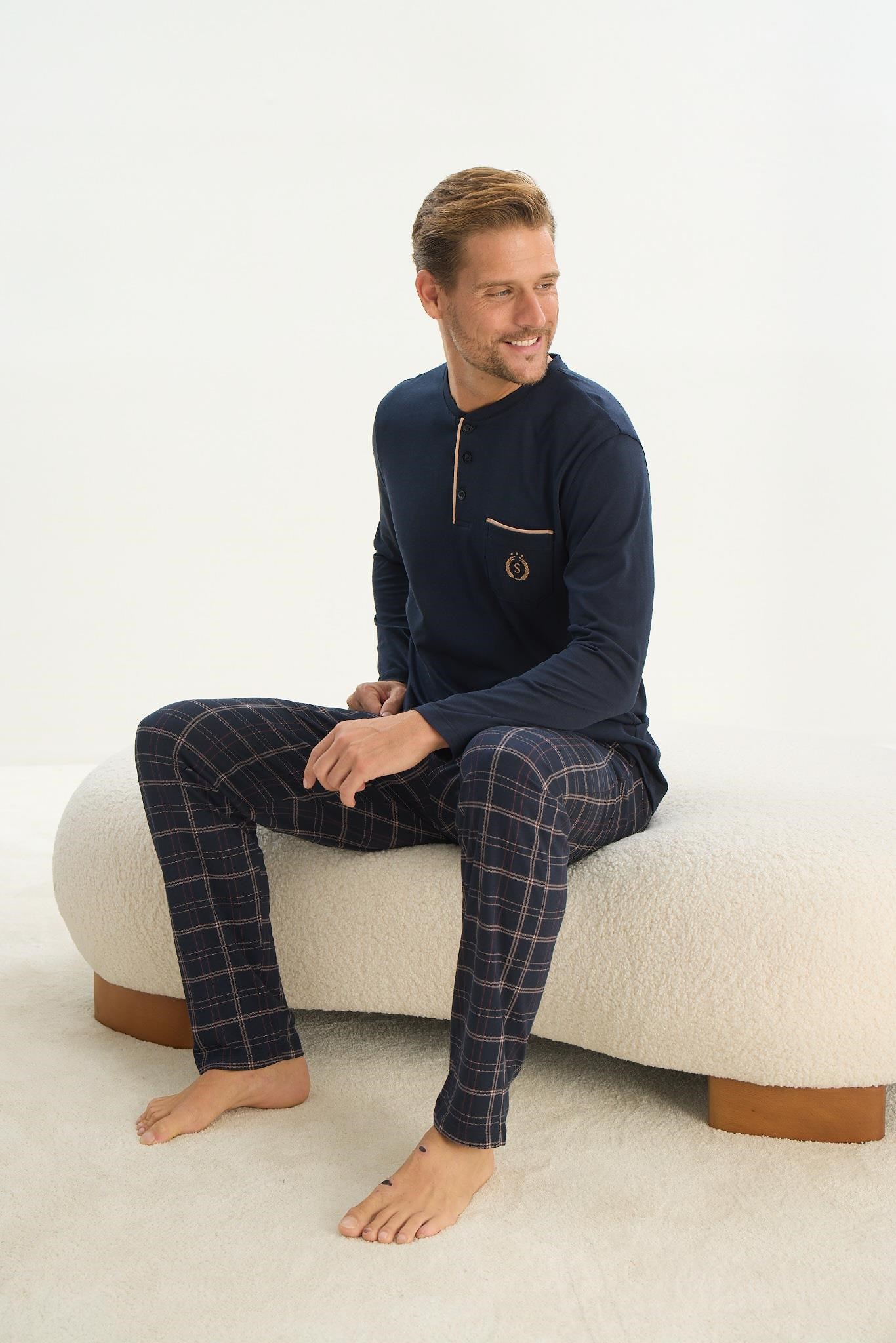 325499Erkek Büyük Beden Uzun Kol Lacivert Pijama Takım C9T3N5O9Erkek Büyük Beden Uzun Kol Lacivert Pijama Takım C9T3N5O9SevimPijama TakımıPijama TakımıSevimErkek Büyük Beden Uzun Kol Lacivert Pijama Takım C9T3N5O9