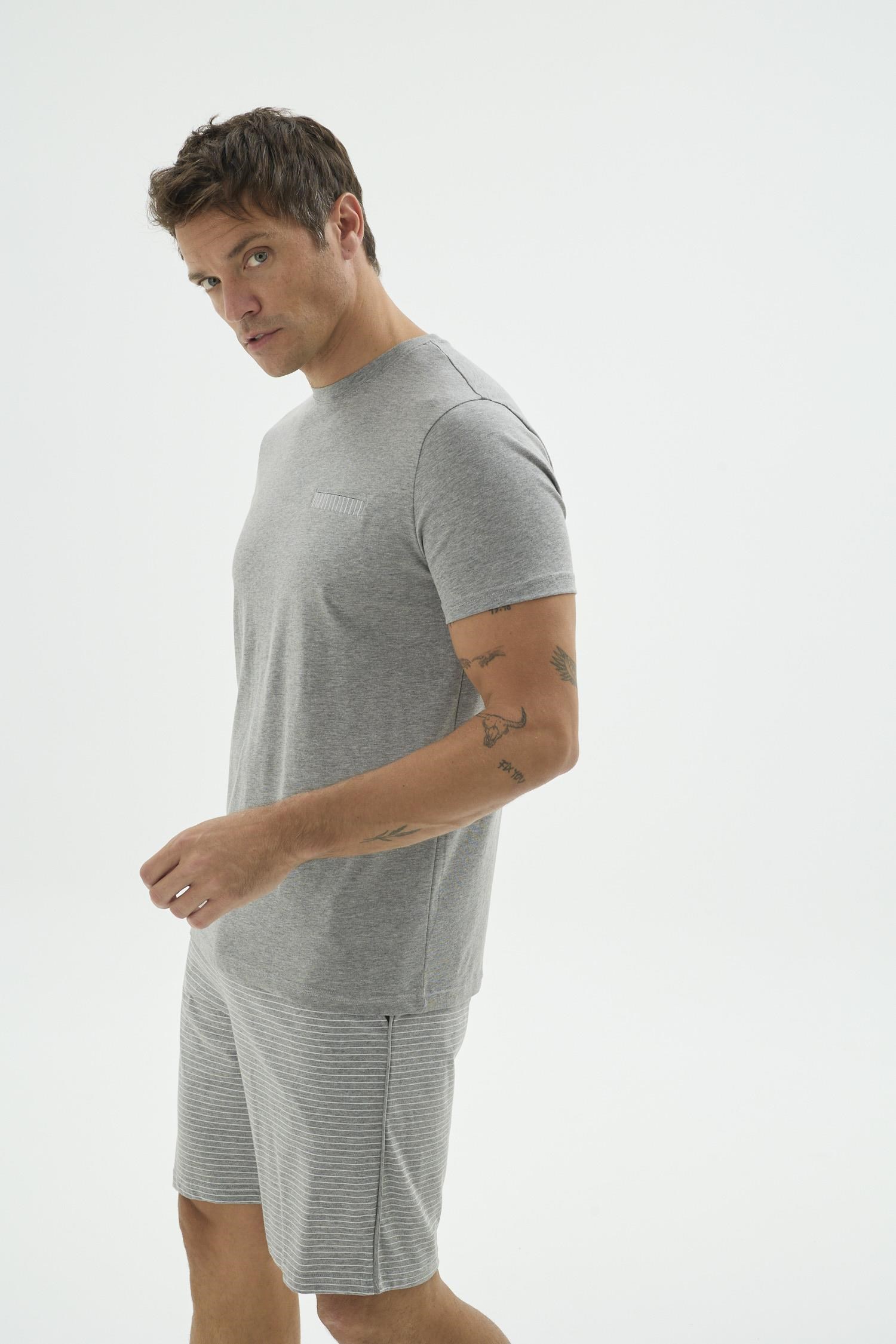 332699Erkek Kısa Kol Çizgili Şortlu Gri Melanj Pijama Takımı C4T6N69Pijama TakımıSevimErkek Kısa Kol Çizgili Şortlu Gri Melanj Pijama Takımı C4T6N69