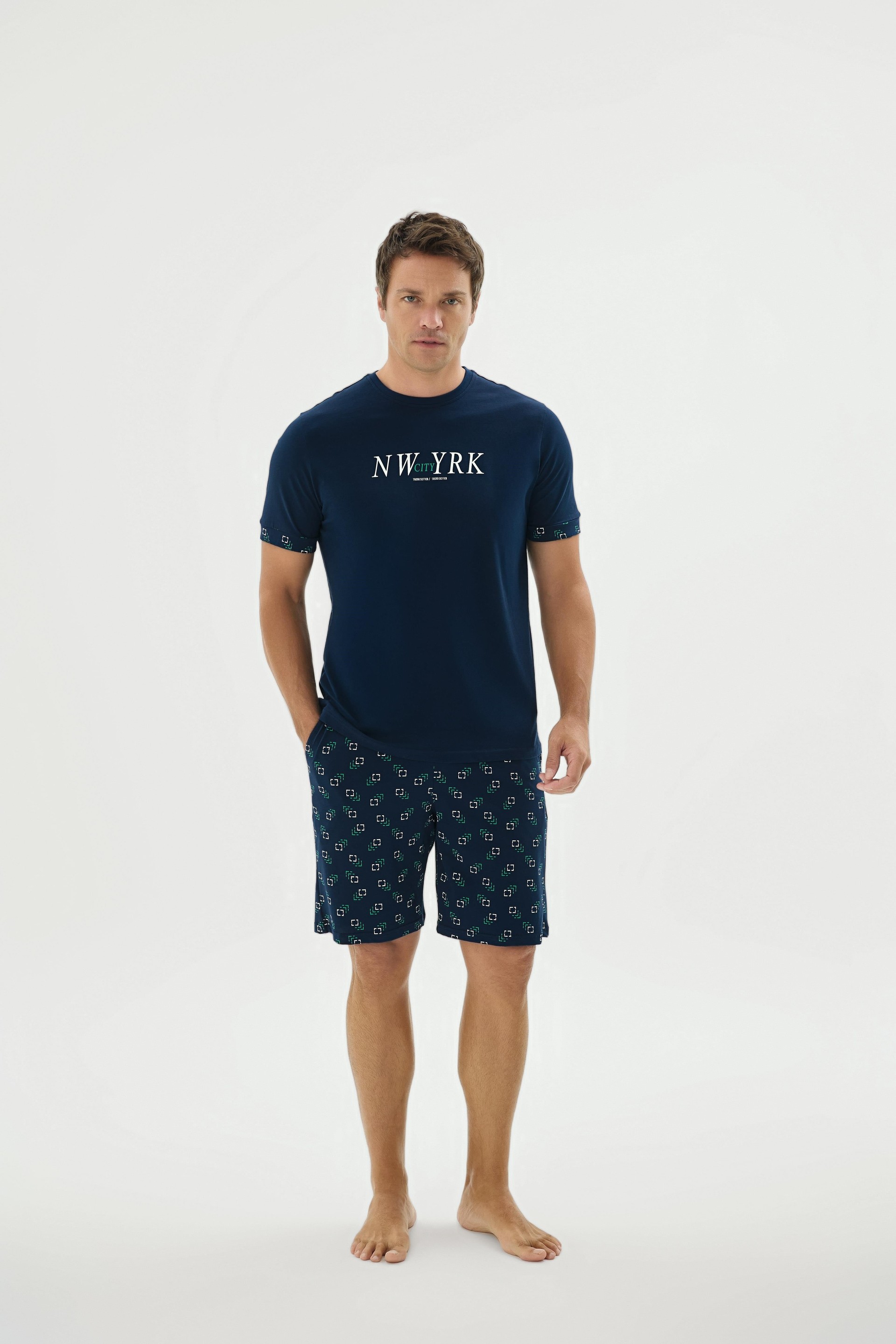 332708Erkek Kısa Kol Şortlu Lacivert Pijama Takımı C4T9N69Pijama TakımıSevimErkek Kısa Kol Şortlu Lacivert Pijama Takımı C4T9N69