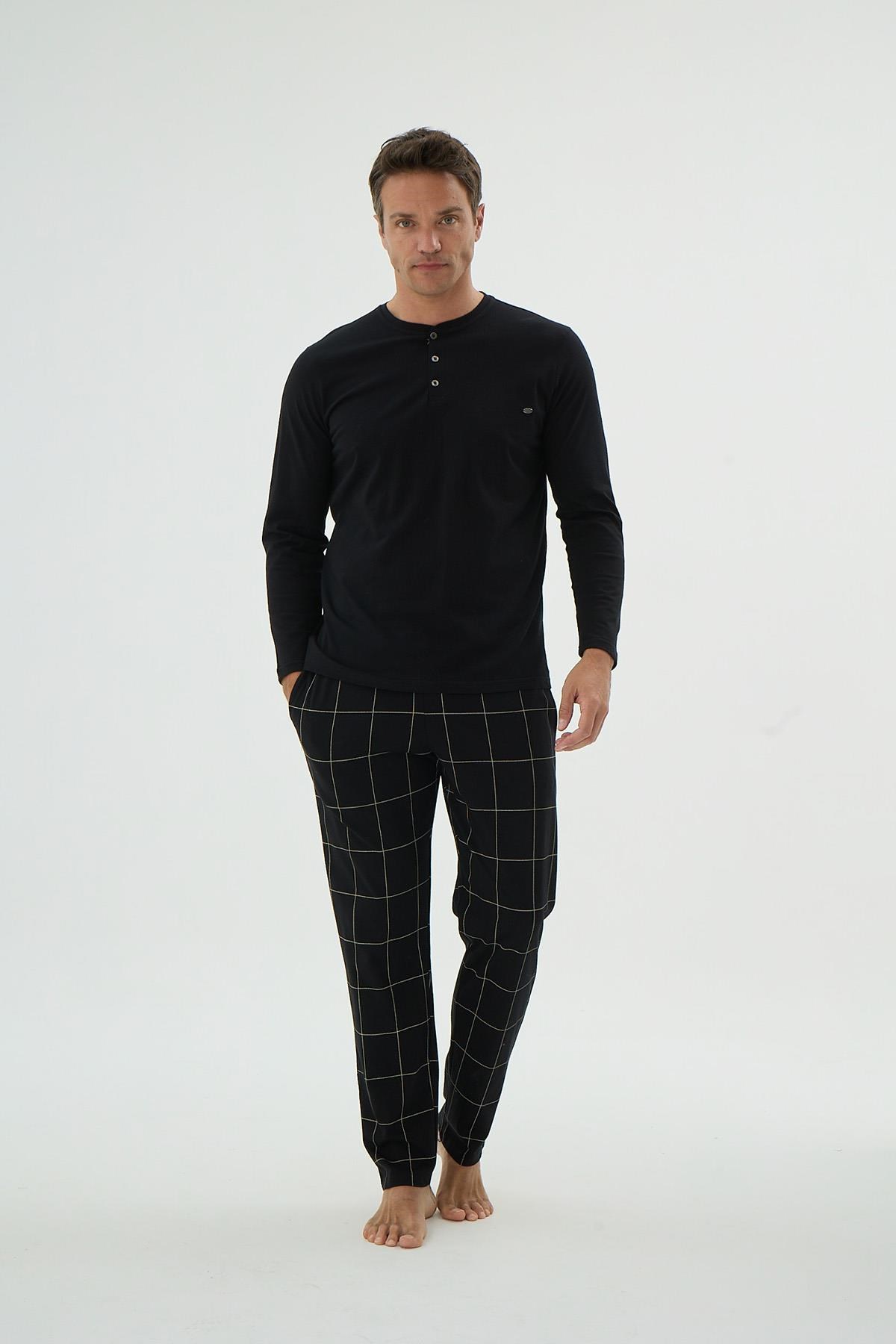 328685Erkek Uzun Kol Çizgili Alt Düğmeli Yaka Siyah Pijama Takımı C8T3N69Pijama TakımıSevimErkek Uzun Kol Çizgili Alt Düğmeli Yaka Siyah Pijama Takımı C8T3N69