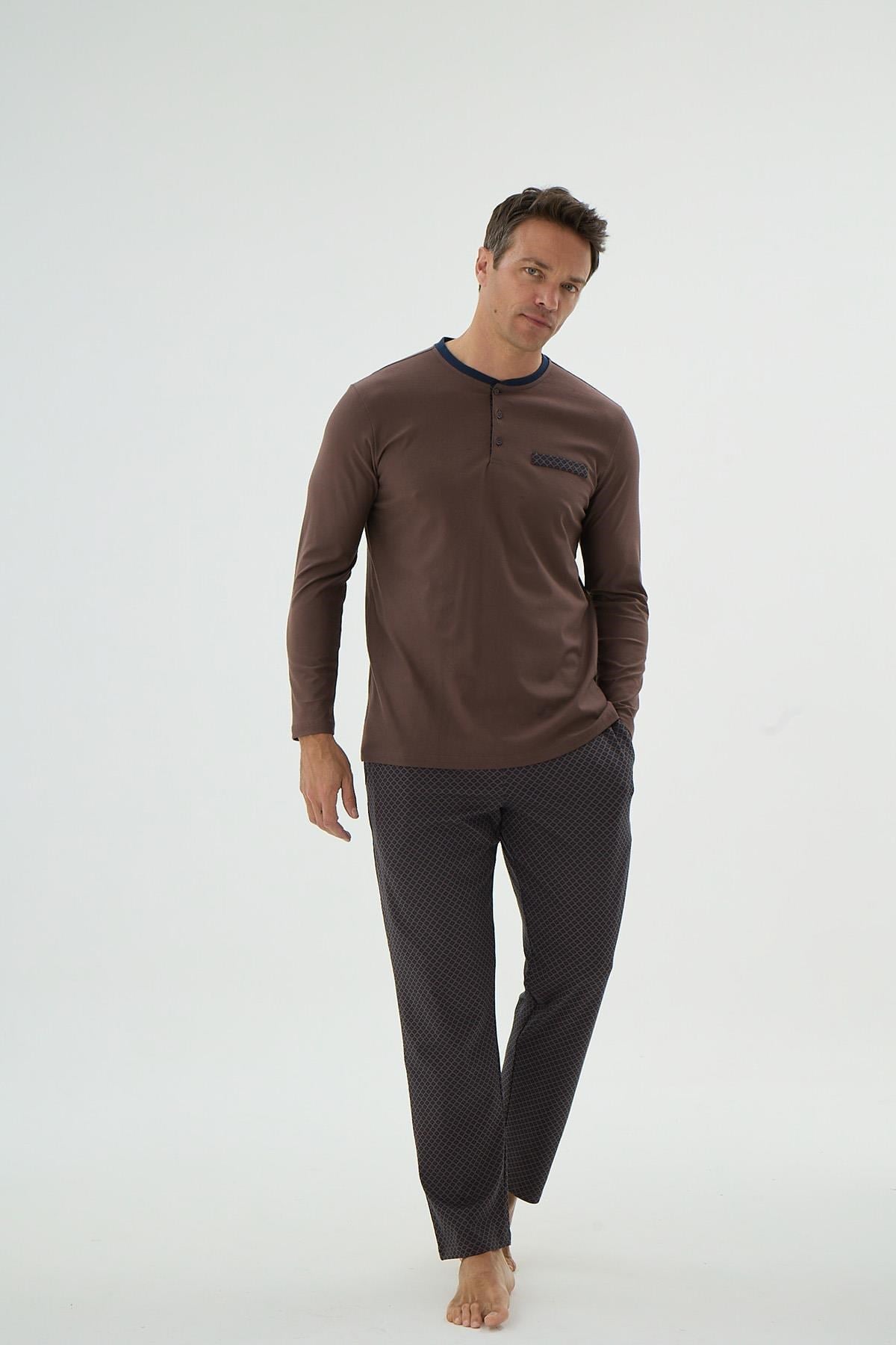 328688Erkek Uzun Kol Düğmeli Yaka Desenli Alt Kahve Pijama Takımı C1T4N69Pijama TakımıSevimErkek Uzun Kol Düğmeli Yaka Desenli Alt Kahve Pijama Takımı C1T4N69