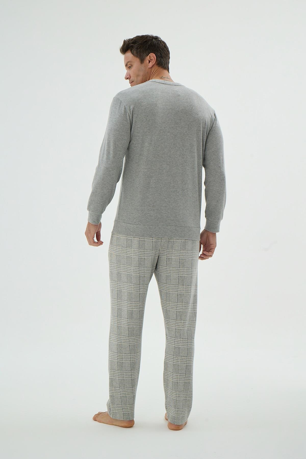 328675Erkek Uzun Kol Düğmeli Yaka Ekose Alt Gri Melanj Pijama Takımı C8T1N69Pijama TakımıSevimErkek Uzun Kol Düğmeli Yaka Ekose Alt Gri Melanj Pijama Takımı C8T1N69