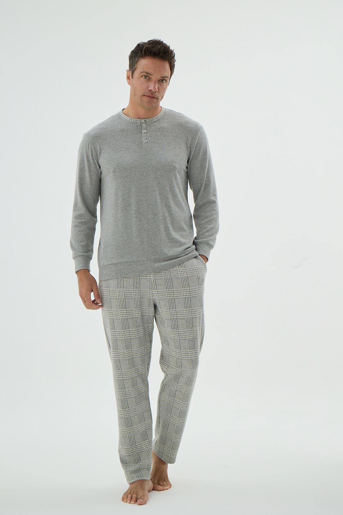 328675Erkek Uzun Kol Düğmeli Yaka Ekose Alt Gri Melanj Pijama Takımı C8T1N69Pijama TakımıSevimErkek Uzun Kol Düğmeli Yaka Ekose Alt Gri Melanj Pijama Takımı C8T1N69