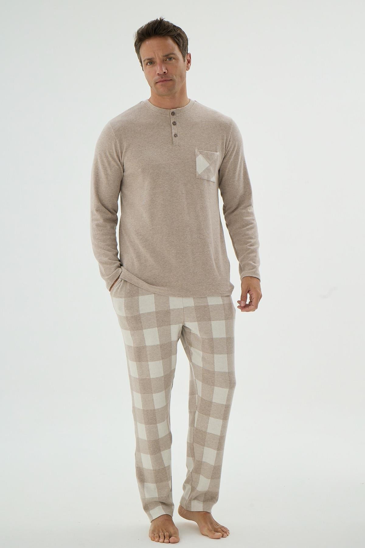328681Erkek Uzun Kol Düğmeli Yaka Kareli Alt Vizon Pijama Takımı C8T2N69Pijama TakımıSevimErkek Uzun Kol Düğmeli Yaka Kareli Alt Vizon Pijama Takımı C8T2N69