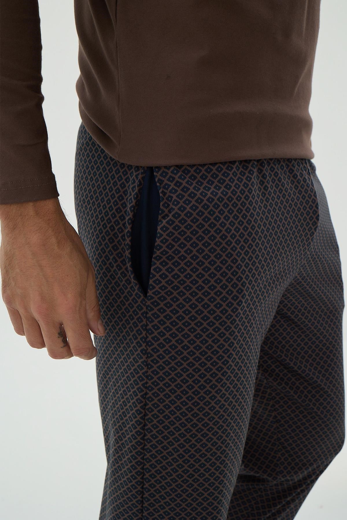 328688Erkek Uzun Kol Düğmeli Yaka Desenli Alt Kahve Pijama Takımı C1T4N69Pijama TakımıSevimErkek Uzun Kol Düğmeli Yaka Desenli Alt Kahve Pijama Takımı C1T4N69
