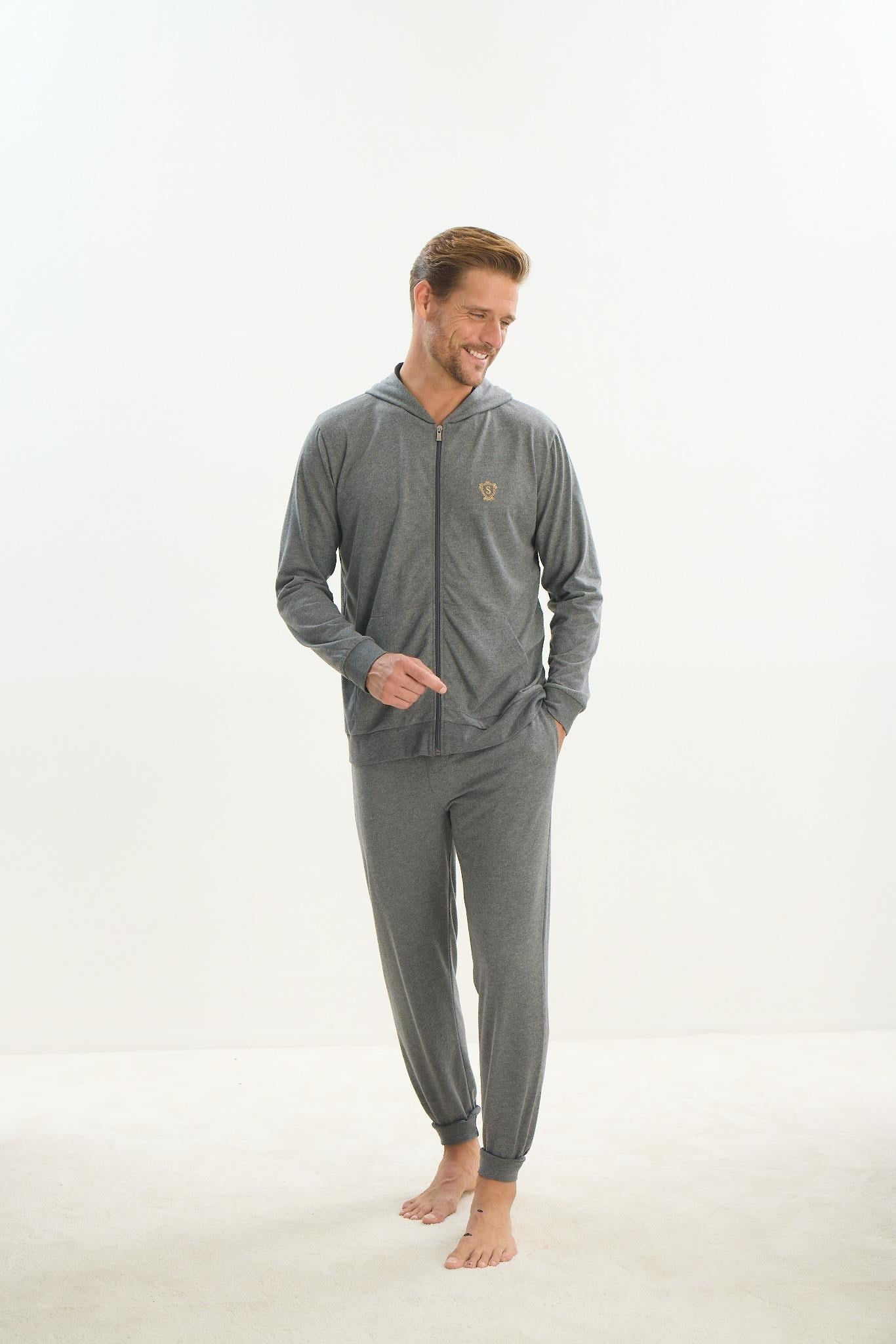 325512Erkek Uzun Kol Kapüşonlu Fermuarlı Antrasit Pijama Takım C4T4N5O9Erkek Uzun Kol Kapüşonlu Fermuarlı Antrasit Pijama Takım C4T4N5O9SevimPijama TakımıPijama TakımıSevimErkek Uzun Kol Kapüşonlu Fermuarlı Antrasit Pijama Takım C4T4N5O9