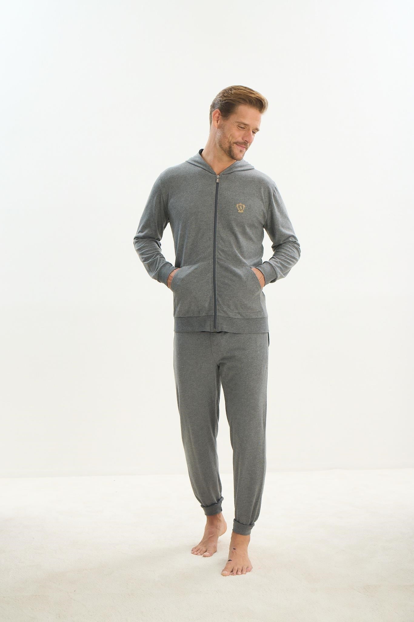 325512Erkek Uzun Kol Kapüşonlu Fermuarlı Antrasit Pijama Takım C4T4N5O9Erkek Uzun Kol Kapüşonlu Fermuarlı Antrasit Pijama Takım C4T4N5O9SevimPijama TakımıPijama TakımıSevimErkek Uzun Kol Kapüşonlu Fermuarlı Antrasit Pijama Takım C4T4N5O9