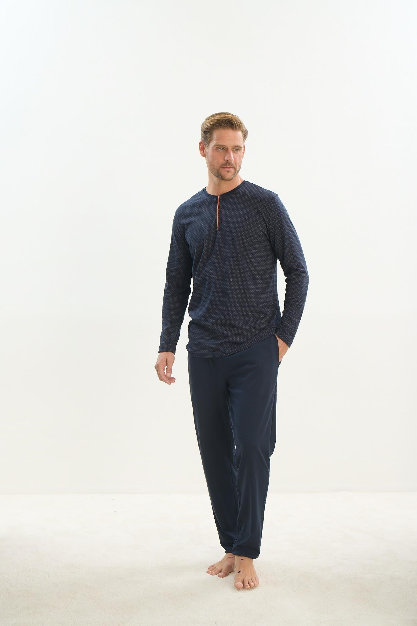 324252Erkek Uzun Kol Lacivert Pijama Takım C6T2N5O9Erkek Uzun Kol Lacivert Pijama Takım C6T2N5O9SevimPijama TakımıPijama TakımıSevimErkek Uzun Kol Lacivert Pijama Takım C6T2N5O9
