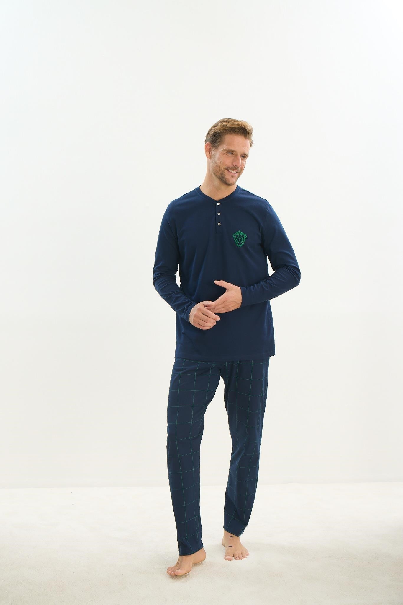 324243Erkek Uzun Kol Lacivert Pijama Takım C3T1N5O9Erkek Uzun Kol Lacivert Pijama Takım C3T1N5O9SevimPijama TakımıPijama TakımıSevimErkek Uzun Kol Lacivert Pijama Takım C3T1N5O9