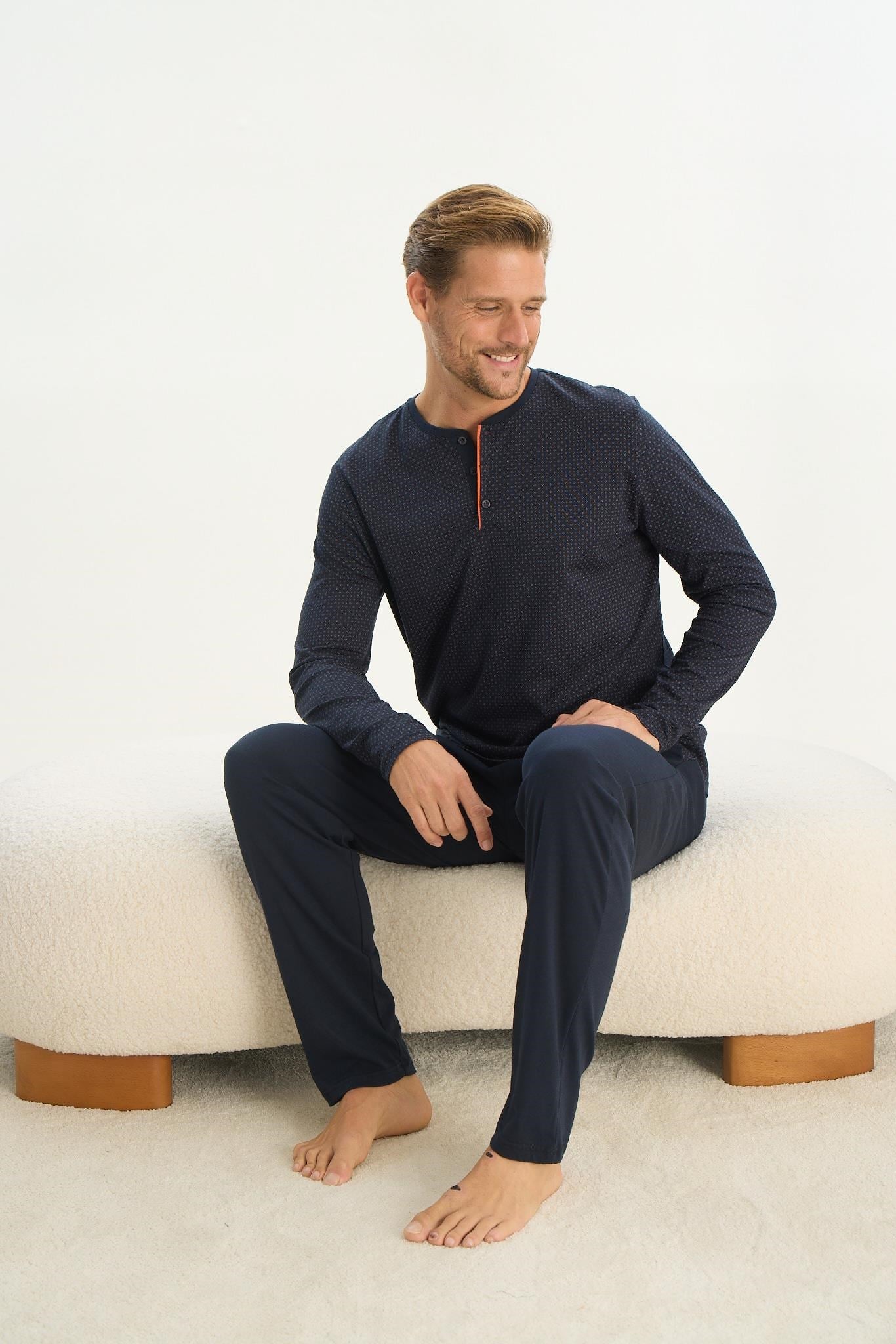 324252Erkek Uzun Kol Lacivert Pijama Takım C6T2N5O9Erkek Uzun Kol Lacivert Pijama Takım C6T2N5O9SevimPijama TakımıPijama TakımıSevimErkek Uzun Kol Lacivert Pijama Takım C6T2N5O9