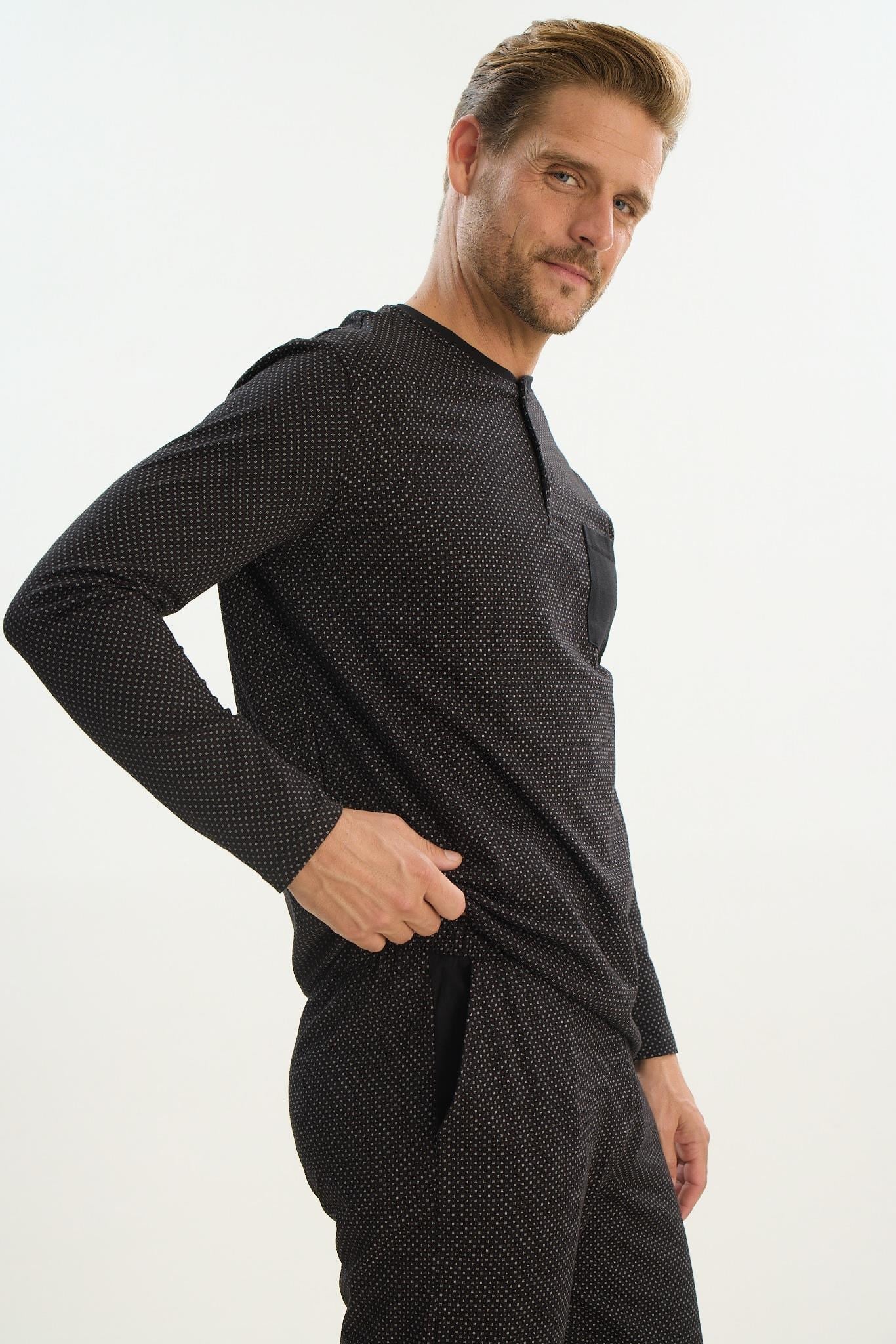 324240Erkek Uzun Kol Siyah Pijama Takım C2T5N4O9Erkek Uzun Kol Siyah Pijama Takım C2T5N4O9SevimPijama TakımıPijama TakımıSevimErkek Uzun Kol Siyah Pijama Takım C2T5N4O9