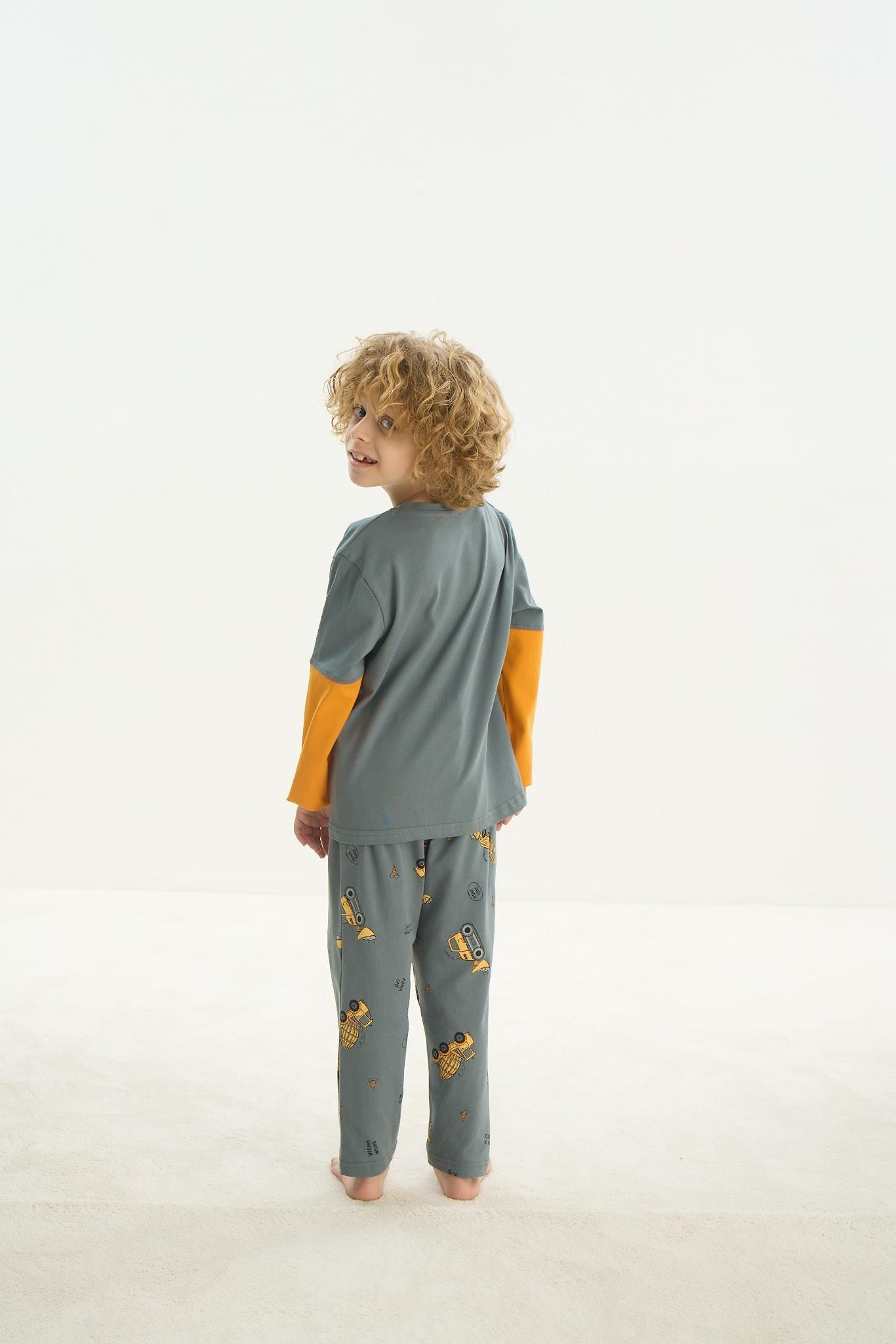 324288Erkek Çocuk Uzun Kol Yeşil Pijama Takım C4T2N7O8Erkek Çocuk Uzun Kol Yeşil Pijama Takım C4T2N7O8SevimPijamaPijamaSevimErkek Çocuk Uzun Kol Yeşil Pijama Takım C4T2N7O8