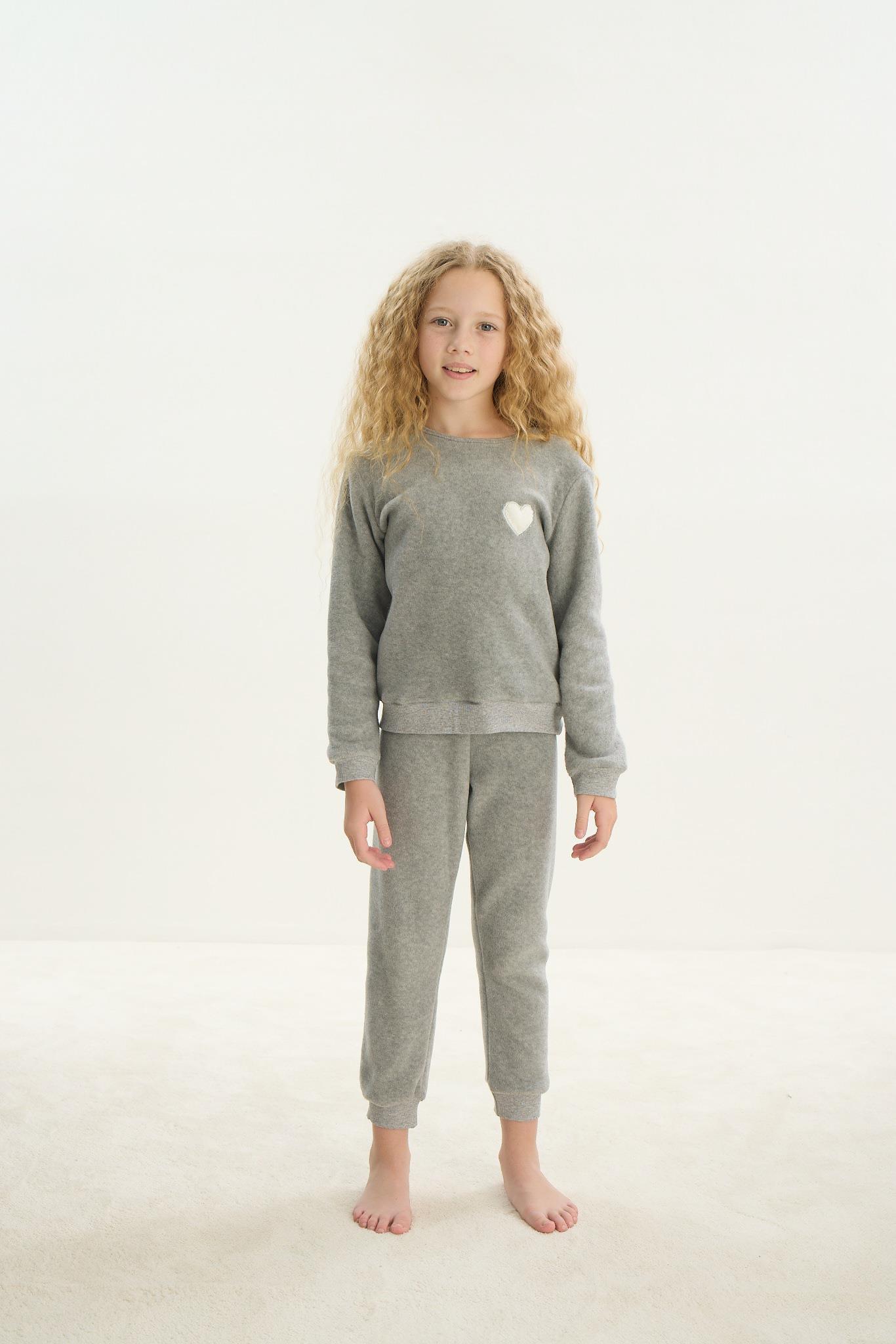 324304Kız Çocuk Garson Uzun Kol Polar Gri Melanj Pijama Takım C0T5N7O8Kız Çocuk Garson Uzun Kol Polar Gri Melanj Pijama Takım C0T5N7O8SevimPijamaPijamaSevimKız Çocuk Garson Uzun Kol Polar Gri Melanj Pijama Takım C0T5N7O8