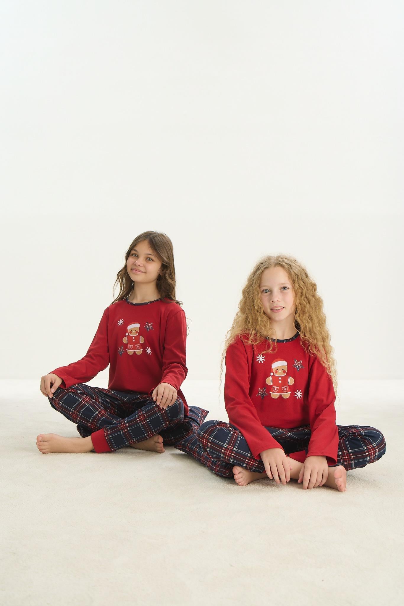324302Kız Çocuk Uzun Kol Kırmızı Pijama Takım C4T4N7O8Kız Çocuk Uzun Kol Kırmızı Pijama Takım C4T4N7O8SevimPijamaPijamaSevimKız Çocuk Uzun Kol Kırmızı Pijama Takım C4T4N7O8