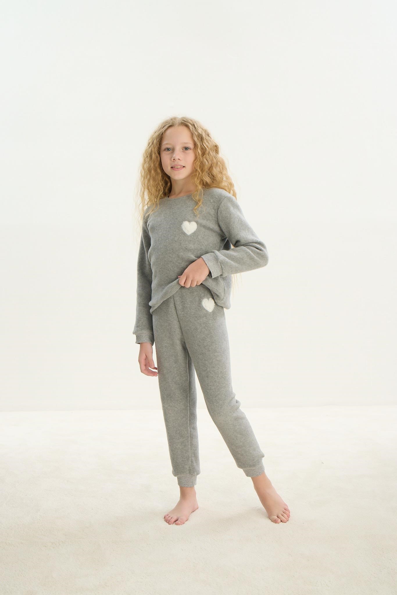 324306Kız Çocuk Uzun Kol Polar Gri Melanj Pijama Takım C0T5N7O8Kız Çocuk Uzun Kol Polar Gri Melanj Pijama Takım C0T5N7O8SevimPijamaPijamaSevimKız Çocuk Uzun Kol Polar Gri Melanj Pijama Takım C0T5N7O8
