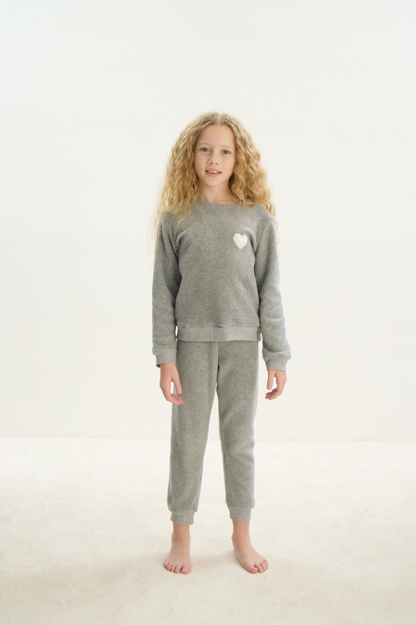 324306Kız Çocuk Uzun Kol Polar Gri Melanj Pijama Takım C0T5N7O8Kız Çocuk Uzun Kol Polar Gri Melanj Pijama Takım C0T5N7O8SevimPijamaPijamaSevimKız Çocuk Uzun Kol Polar Gri Melanj Pijama Takım C0T5N7O8