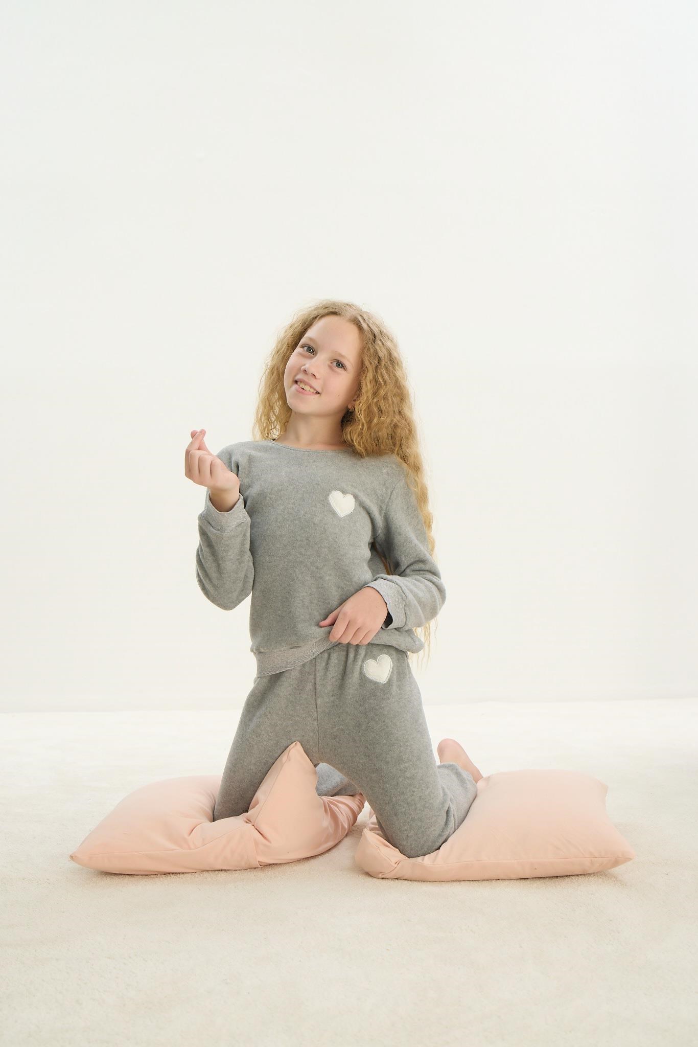 324306Kız Çocuk Uzun Kol Polar Gri Melanj Pijama Takım C0T5N7O8Kız Çocuk Uzun Kol Polar Gri Melanj Pijama Takım C0T5N7O8SevimPijamaPijamaSevimKız Çocuk Uzun Kol Polar Gri Melanj Pijama Takım C0T5N7O8