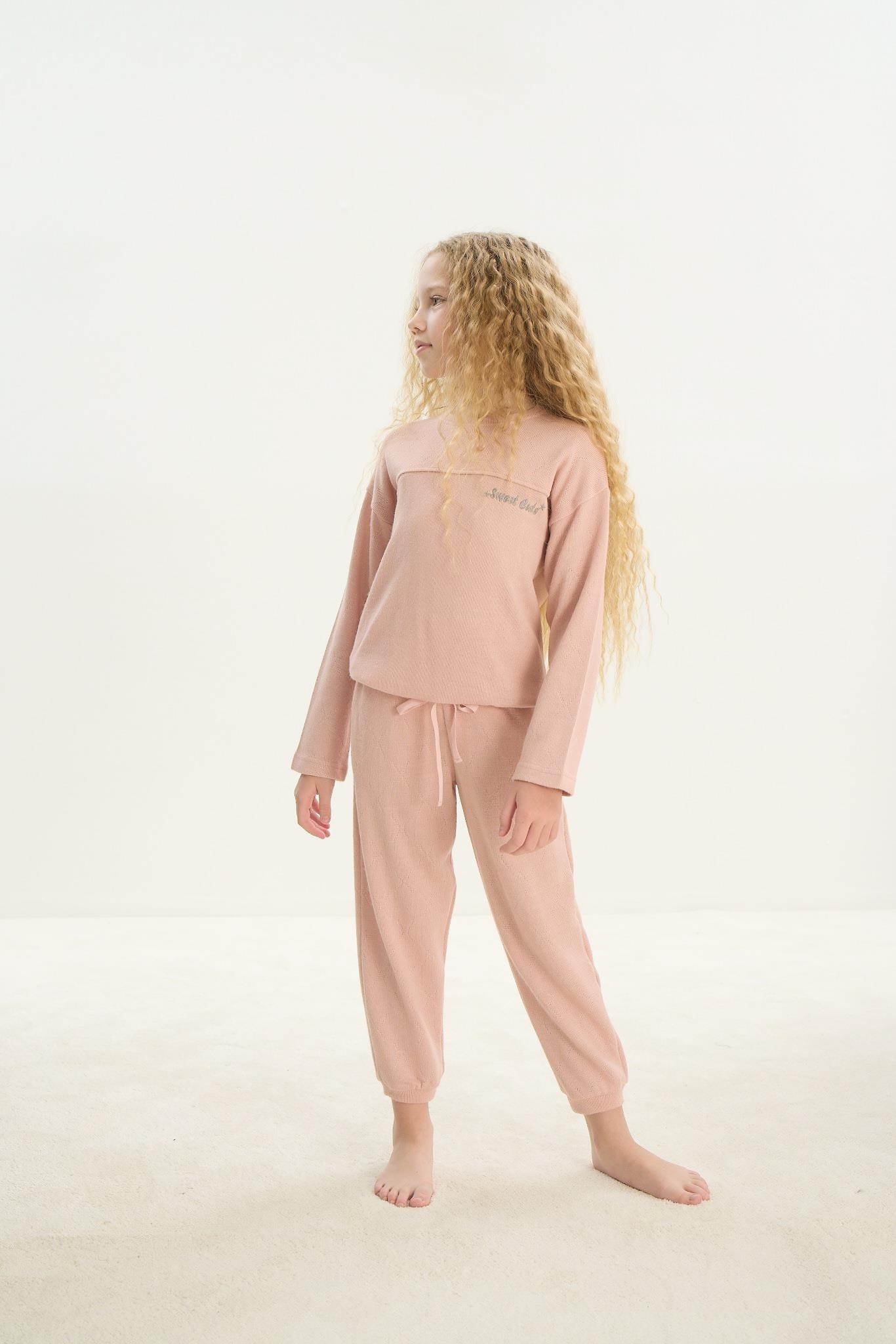 324294Kız Çocuk Uzun Kol Pudra Pijama Takım C0T3N7O8Kız Çocuk Uzun Kol Pudra Pijama Takım C0T3N7O8SevimPijamaPijamaSevimKız Çocuk Uzun Kol Pudra Pijama Takım C0T3N7O8