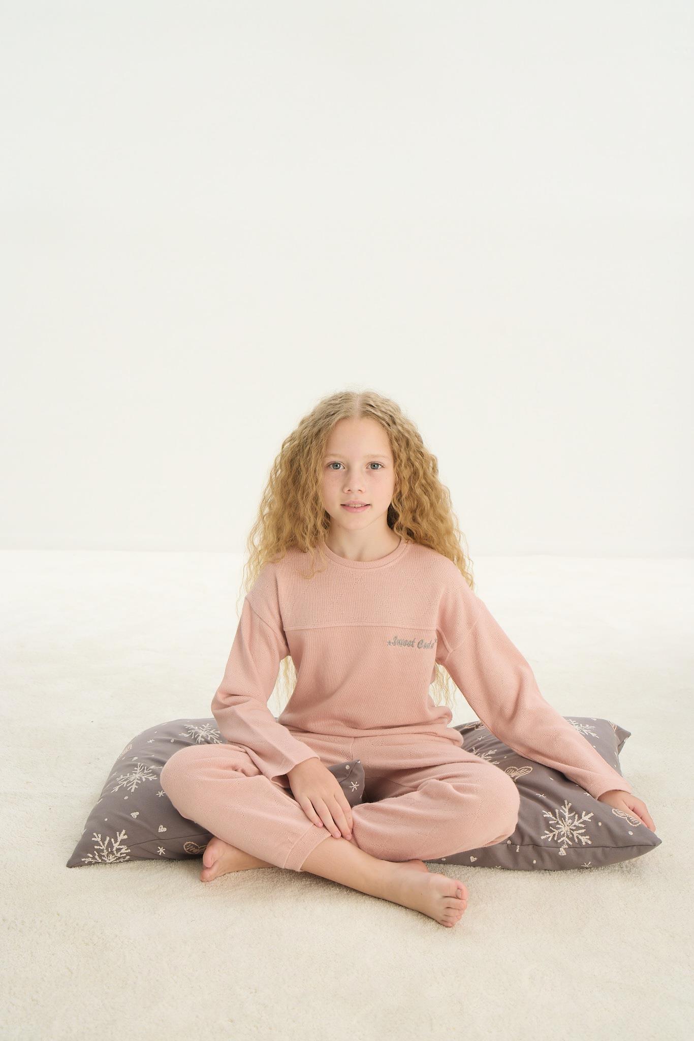 324294Kız Çocuk Uzun Kol Pudra Pijama Takım C0T3N7O8Kız Çocuk Uzun Kol Pudra Pijama Takım C0T3N7O8SevimPijamaPijamaSevimKız Çocuk Uzun Kol Pudra Pijama Takım C0T3N7O8