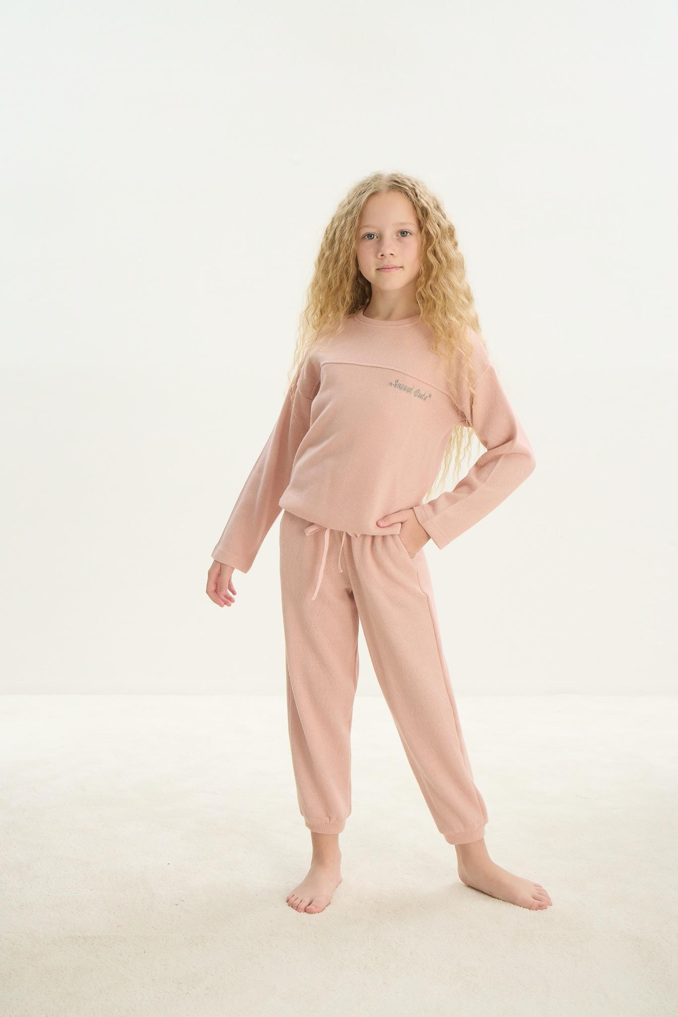 324294Kız Çocuk Uzun Kol Pudra Pijama Takım C0T3N7O8Kız Çocuk Uzun Kol Pudra Pijama Takım C0T3N7O8SevimPijamaPijamaSevimKız Çocuk Uzun Kol Pudra Pijama Takım C0T3N7O8