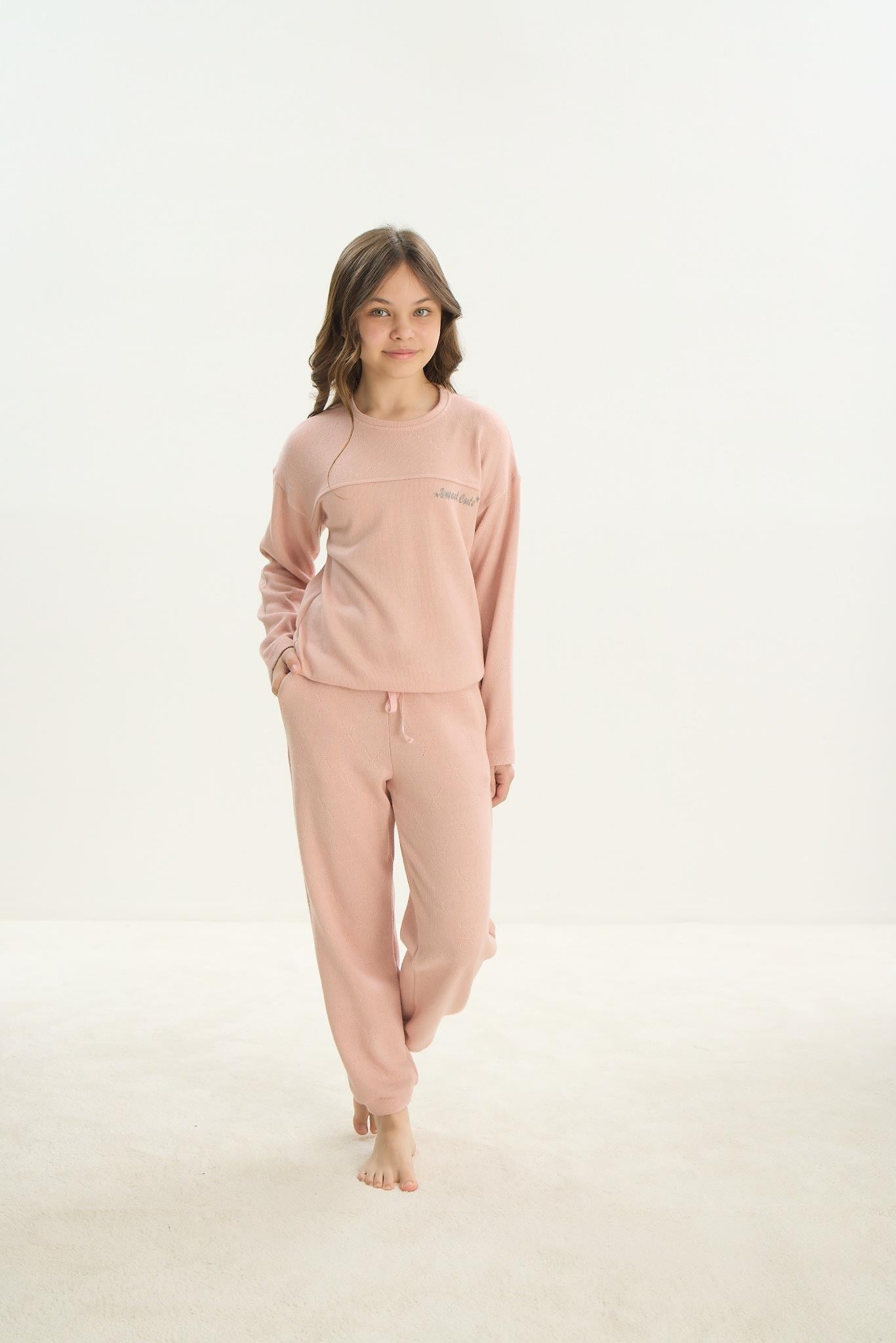 324294Kız Çocuk Uzun Kol Pudra Pijama Takım C0T3N7O8Kız Çocuk Uzun Kol Pudra Pijama Takım C0T3N7O8SevimPijamaPijamaSevimKız Çocuk Uzun Kol Pudra Pijama Takım C0T3N7O8
