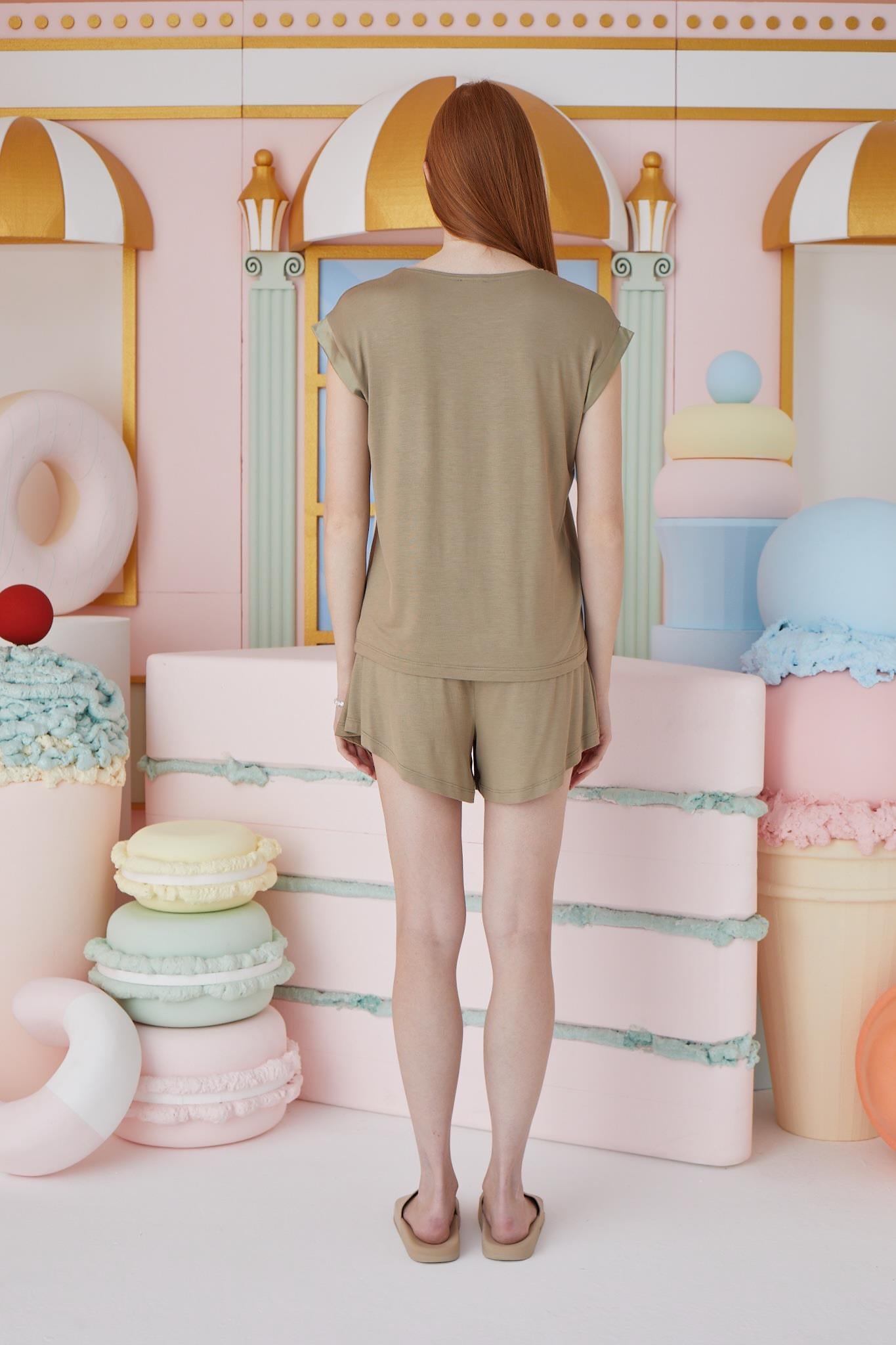 318580Kadın Kısa Kol Yağ Yeşili Şortlu Pijama Takım C4T0N551cotonhause.com.tr Online Alışveriş - Sezon İndirimlerini KeşfetKadın Kısa Kol Yağ Yeşili Şortlu Pijama Takım C4T0N551Şortlu TakımSevimKadın Kısa Kol Yağ Yeşili Şortlu Pijama Takım C4T0N551