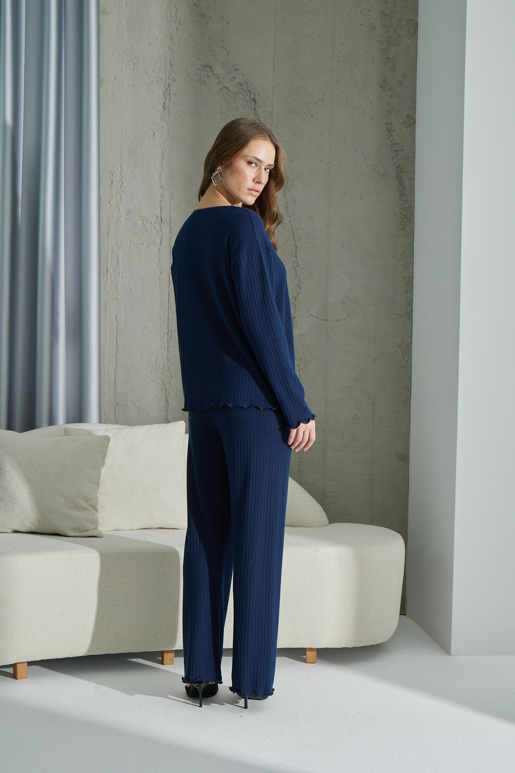 316005Kadın Uzun Kol Önden Düğmeli Lacivert Pijama Takımı C1T5N0O29cotonhause.com.tr Online Alışveriş - Sezon İndirimlerini KeşfetKadın Uzun Kol Önden Düğmeli Lacivert Pijama Takımı C1T5N0O29Uzun Kol PijamaSevimKadın Uzun Kol Önden Düğmeli Lacivert Pijama Takımı C1T5N0O29
