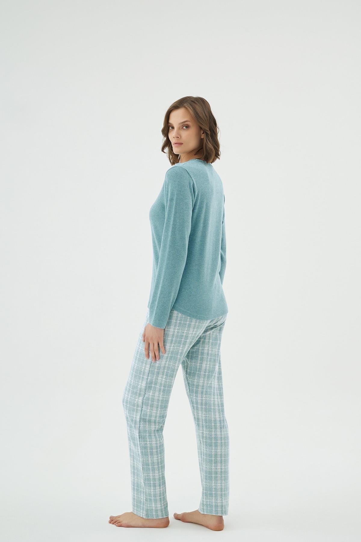 328614Kadın Dantel Detaylı V Yaka Uzun Kollu Ekose Alt Yeşil Pijama Takımı C2T1N071Kadın Dantel V Yaka Uzun Kollu Ekose Alt Yeşil Pijama TakımıUzun Kol PijamaSevimKadın Dantel Detaylı V Yaka Uzun Kollu Ekose Alt Yeşil Pijama Takımı C2T1N071