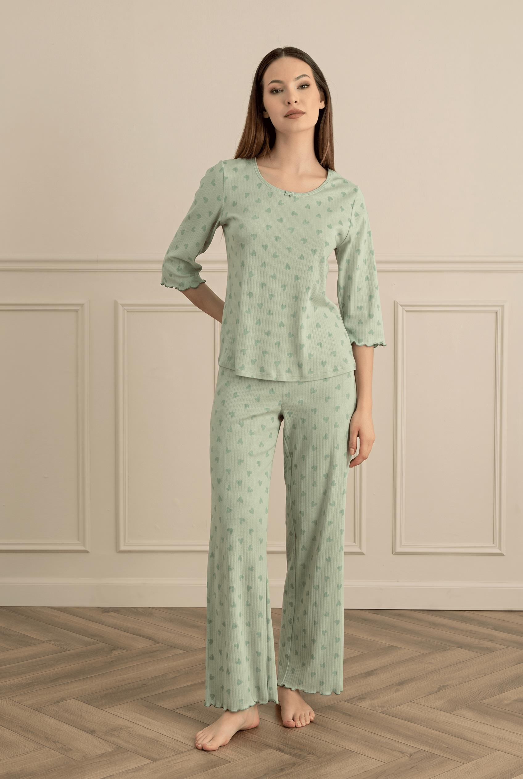 333826Kadın Kapri Kol Jakarlı Yeşil Pijama Takımı C7T3N281Uzun Kol PijamaSevimKadın Kapri Kol Jakarlı Yeşil Pijama Takımı C7T3N281
