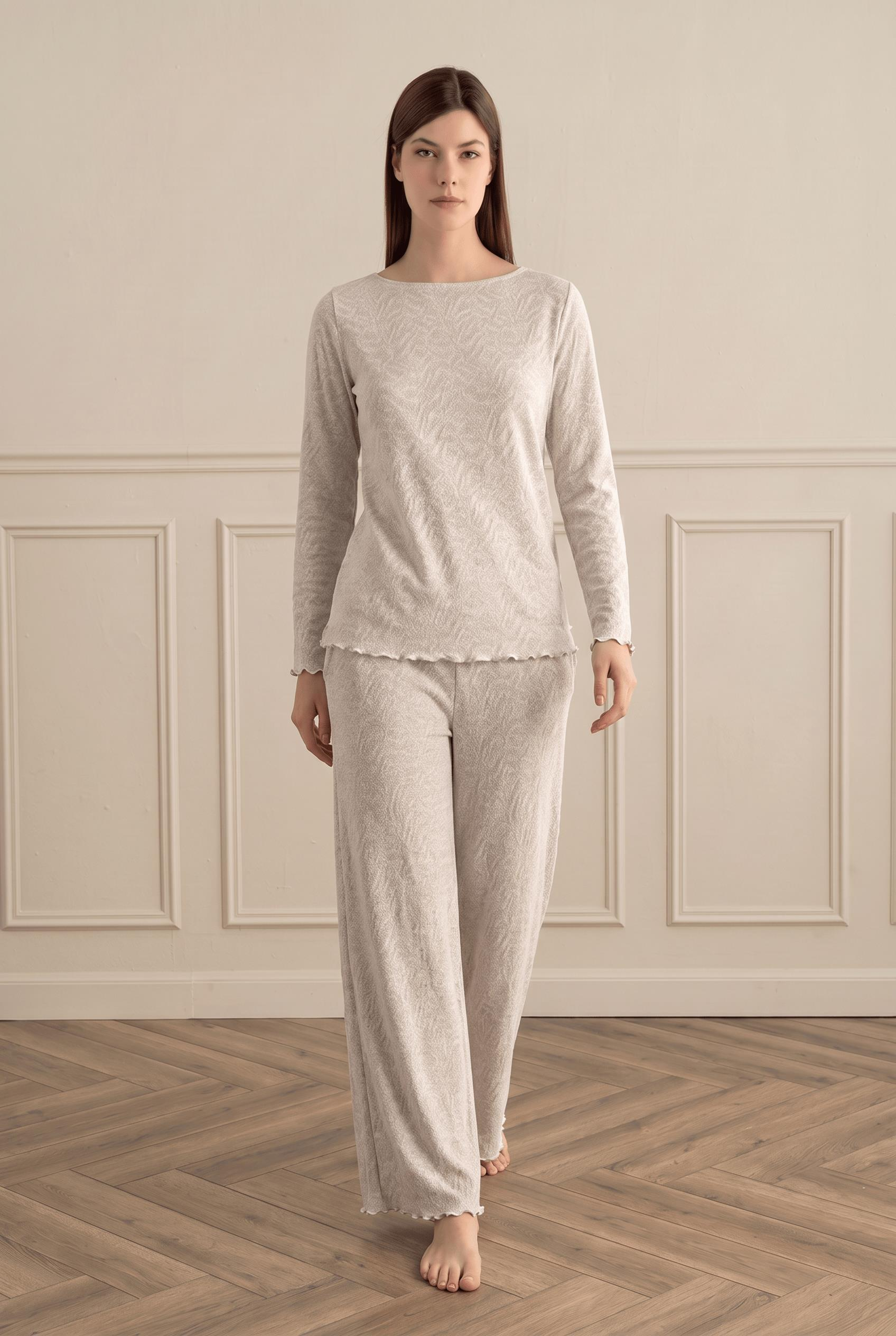 333818Kadın Uzun Kol Jakarlı Ekru Pijama Takımı C7T9N181Uzun Kol PijamaSevimKadın Uzun Kol Jakarlı Ekru Pijama Takımı C7T9N181