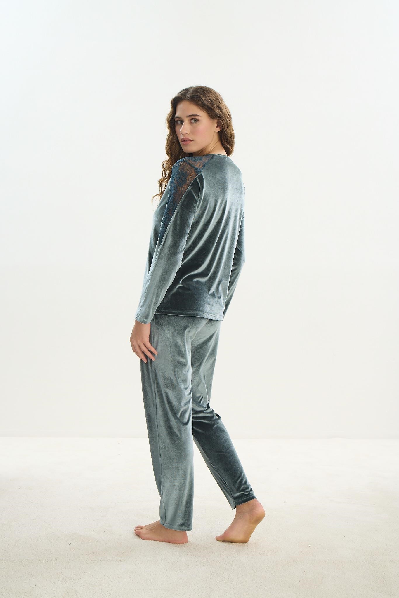 325497Kadın Uzun Kol Yeşil Kadife Pijama Takım C6T3N2O61Kadın Uzun Kol Yeşil Kadife Pijama Takım C6T3N2O61SevimUzun Kol PijamaUzun Kol PijamaSevimKadın Uzun Kol Yeşil Kadife Pijama Takım C6T3N2O61