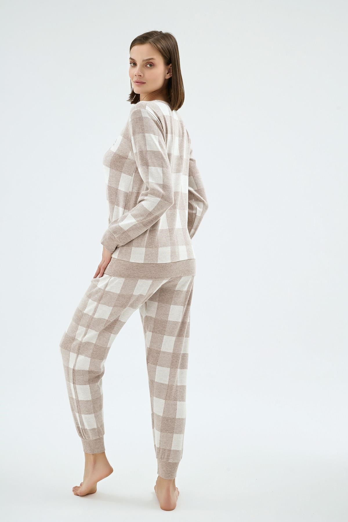 328612Kadın Uzun Kollu Kare Desenli Jogger Paça Bej Pijama Takımı C5T9N961Uzun Kol PijamaSevimKadın Uzun Kollu Kare Desenli Jogger Paça Bej Pijama Takımı C5T9N961