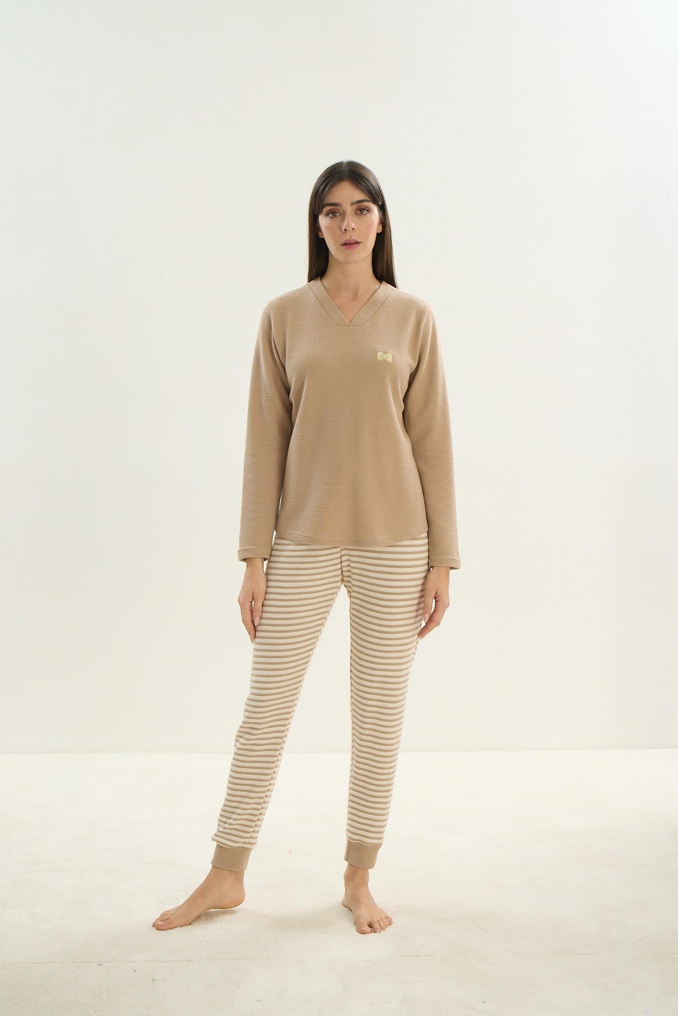 324124Kadın V Yaka Uzun Kol Bej Pijama Takım C0T8N0O61Kadın V Yaka Uzun Kol Bej Pijama Takım C0T8N0O61SevimUzun Kol PijamaUzun Kol PijamaSevimKadın V Yaka Uzun Kol Bej Pijama Takım C0T8N0O61