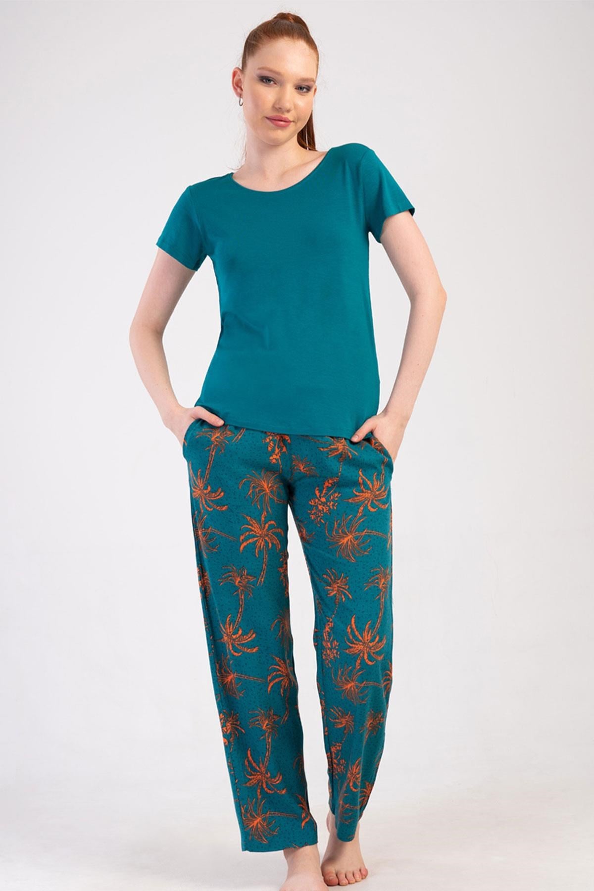 327342Kadın Kısa Kol Petrol Pijama Takımı C8T4N0O014Kadın Kısa Kol Petrol Pijama Takımı C8T4N0O014VienettaKısa Kol / Askılı PijamaKısa Kol / Askılı PijamaVienettaKadın Kısa Kol Petrol Pijama Takımı C8T4N0O014