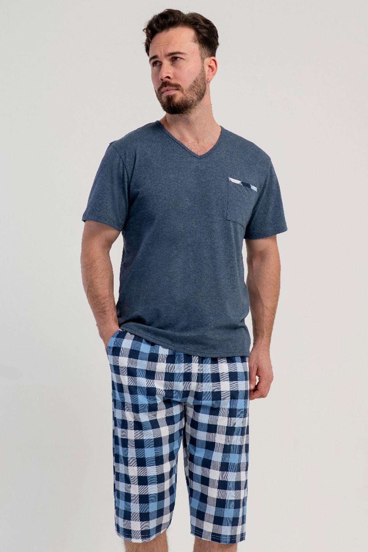 333070Erkek Büyük Beden V Yaka Kısa Kollu Kapri Antrasit Pijama Takımı C8T8N0215Pijama TakımıVienettaErkek Büyük Beden V Yaka Kısa Kollu Kapri Antrasit Pijama Takımı C8T8N0215