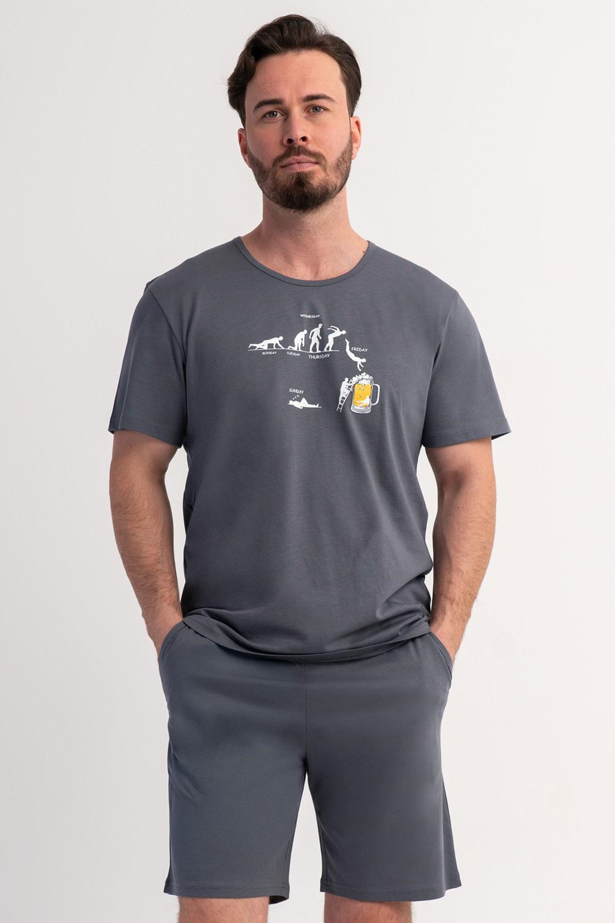 333086Erkek Büyük Beden Kısa Kol Şortlu Füme Pijama Takım C8T1N1106Pijama TakımıVienettaErkek Büyük Beden Kısa Kol Şortlu Füme Pijama Takım C8T1N1106