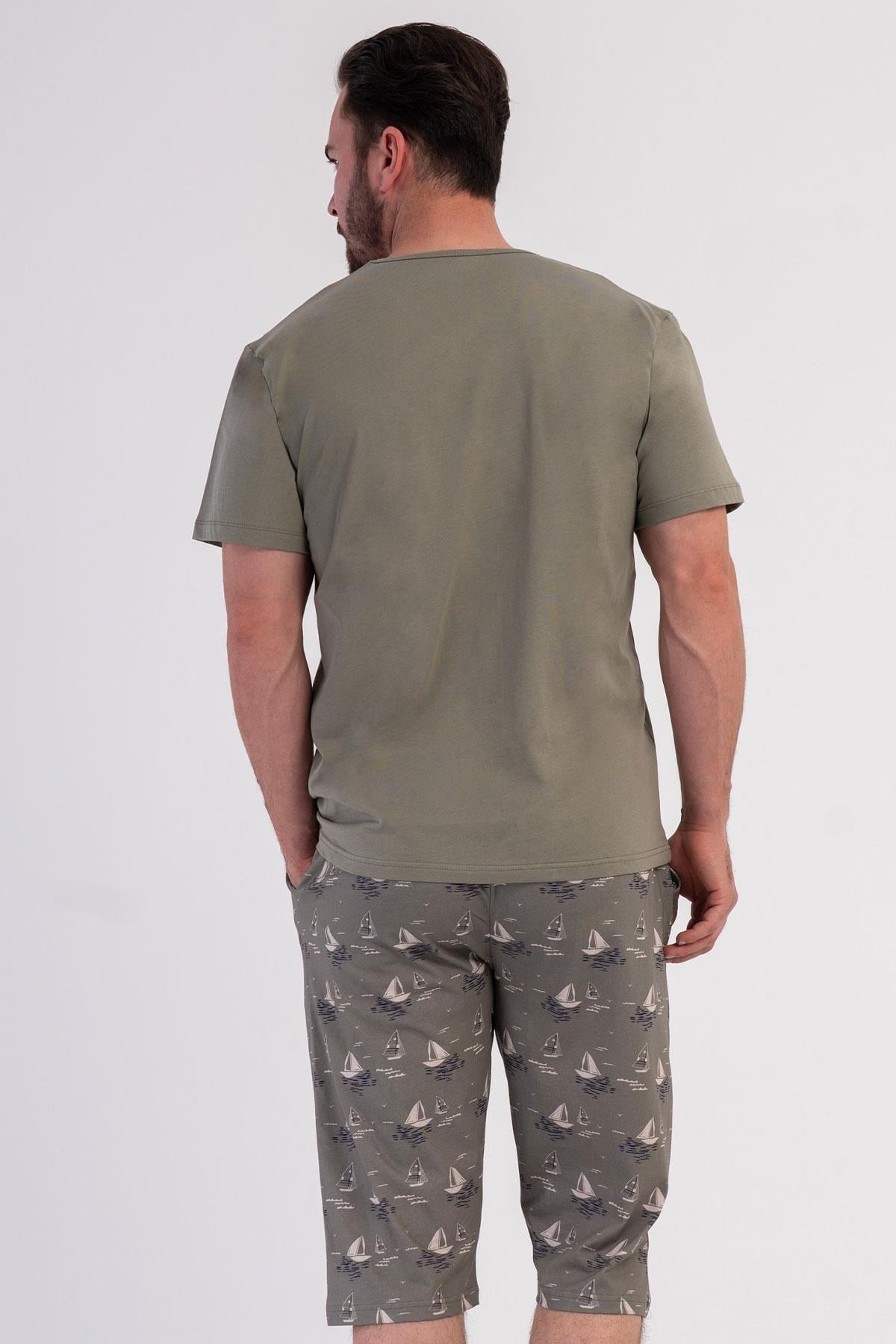 333082Erkek Büyük Beden V Yaka Kısa Kollu Kapri Haki Pijama Takımı C3T7N0106Pijama TakımıVienettaErkek Büyük Beden V Yaka Kısa Kollu Kapri Haki Pijama Takımı C3T7N0106