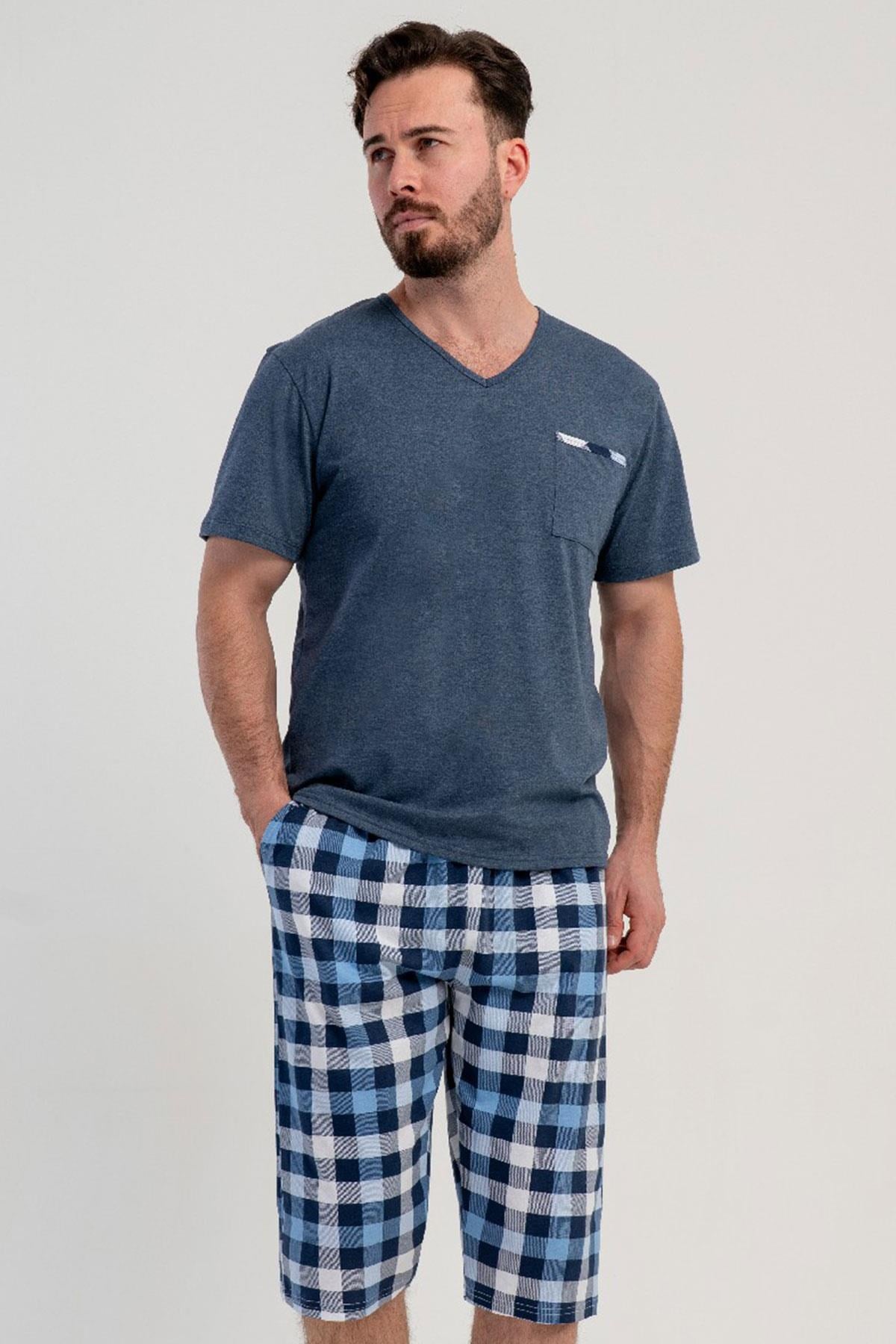 333070Erkek Büyük Beden V Yaka Kısa Kollu Kapri Antrasit Pijama Takımı C8T8N0215Pijama TakımıVienettaErkek Büyük Beden V Yaka Kısa Kollu Kapri Antrasit Pijama Takımı C8T8N0215